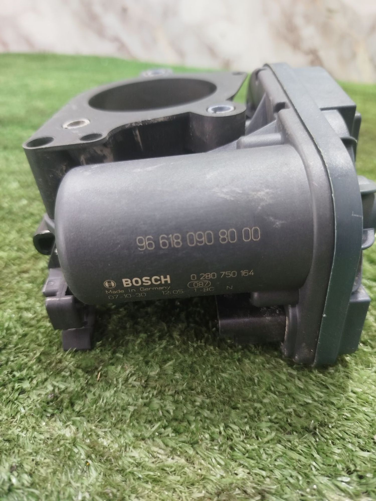 https://ycs.partsauto.market/partsauto-images/thmbs/userImages/2083c2a62fd034e59038f15de4c6b061/part/b2e4f8fe-f06c-4c78-b8a9-d3da2aa88bd5_1779302758744.jpg