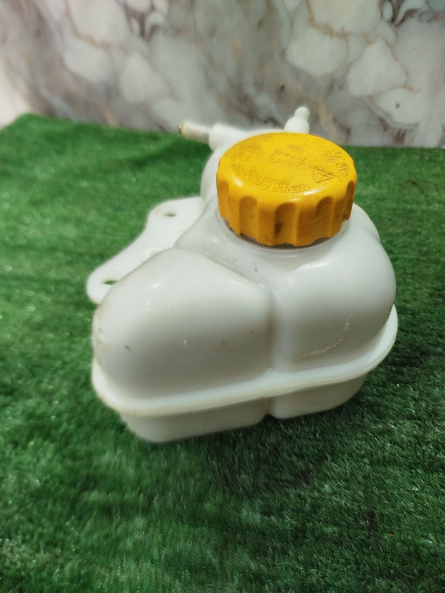 https://ycs.partsauto.market/partsauto-images/thmbs/userImages/2083c2a62fd034e59038f15de4c6b061/part/b6d4f7a4-2585-45ed-9065-0081f1aacc14_1780048368050.jpg