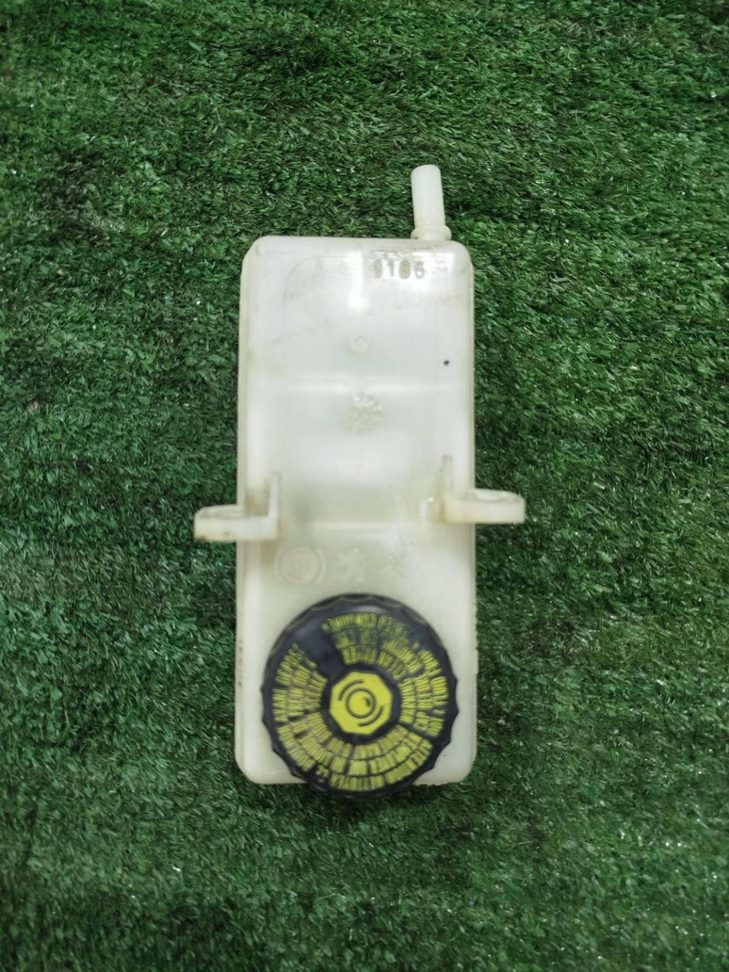 https://ycs.partsauto.market/partsauto-images/thmbs/userImages/2083c2a62fd034e59038f15de4c6b061/part/b8fd5d39-862c-4f60-ae2e-ef39db9aaa10_1779875168929.jpg