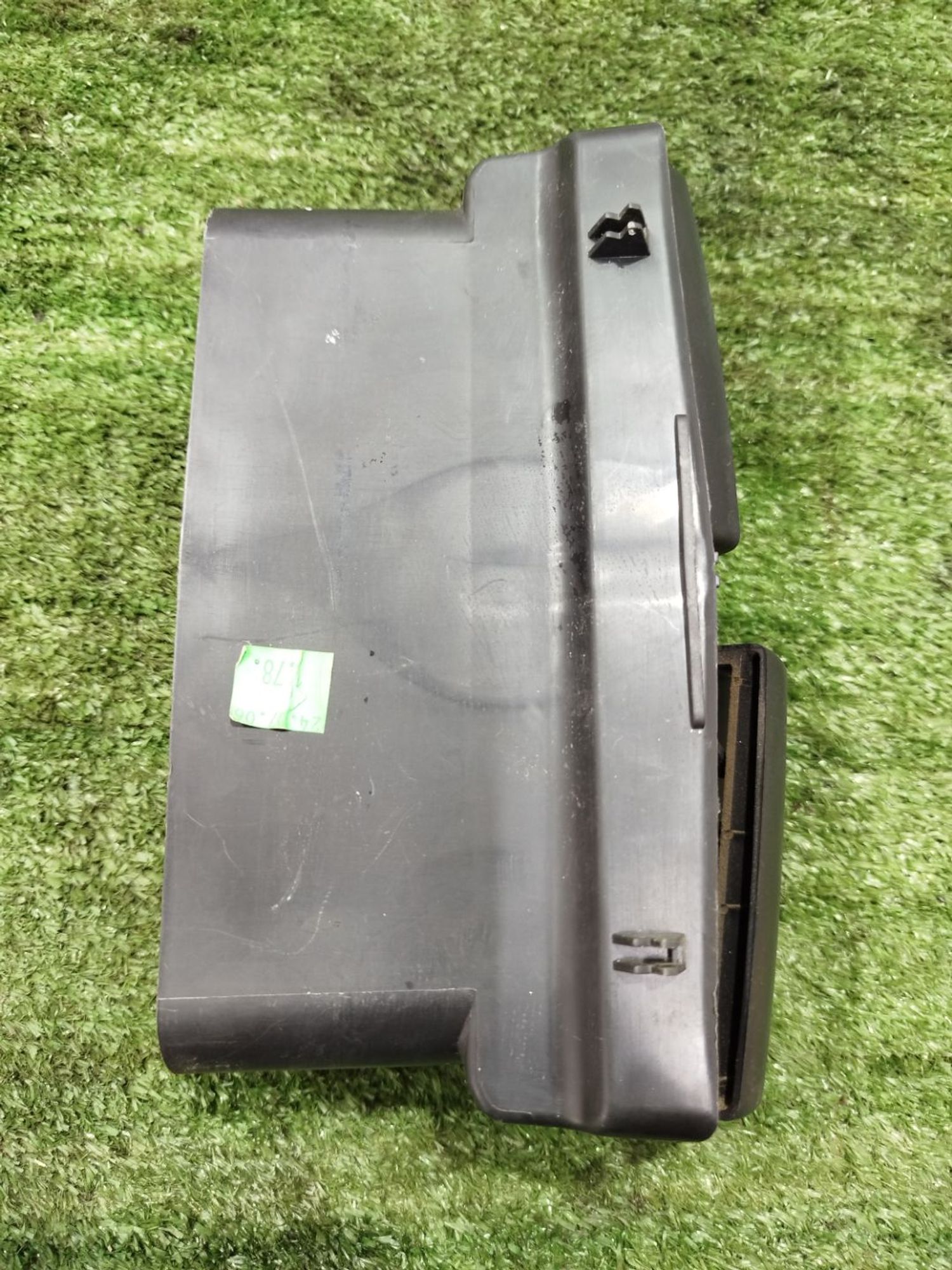 https://ycs.partsauto.market/partsauto-images/thmbs/userImages/2083c2a62fd034e59038f15de4c6b061/part/badf67a5-603c-4a16-a1df-a10e32505442_1779873333630.jpg