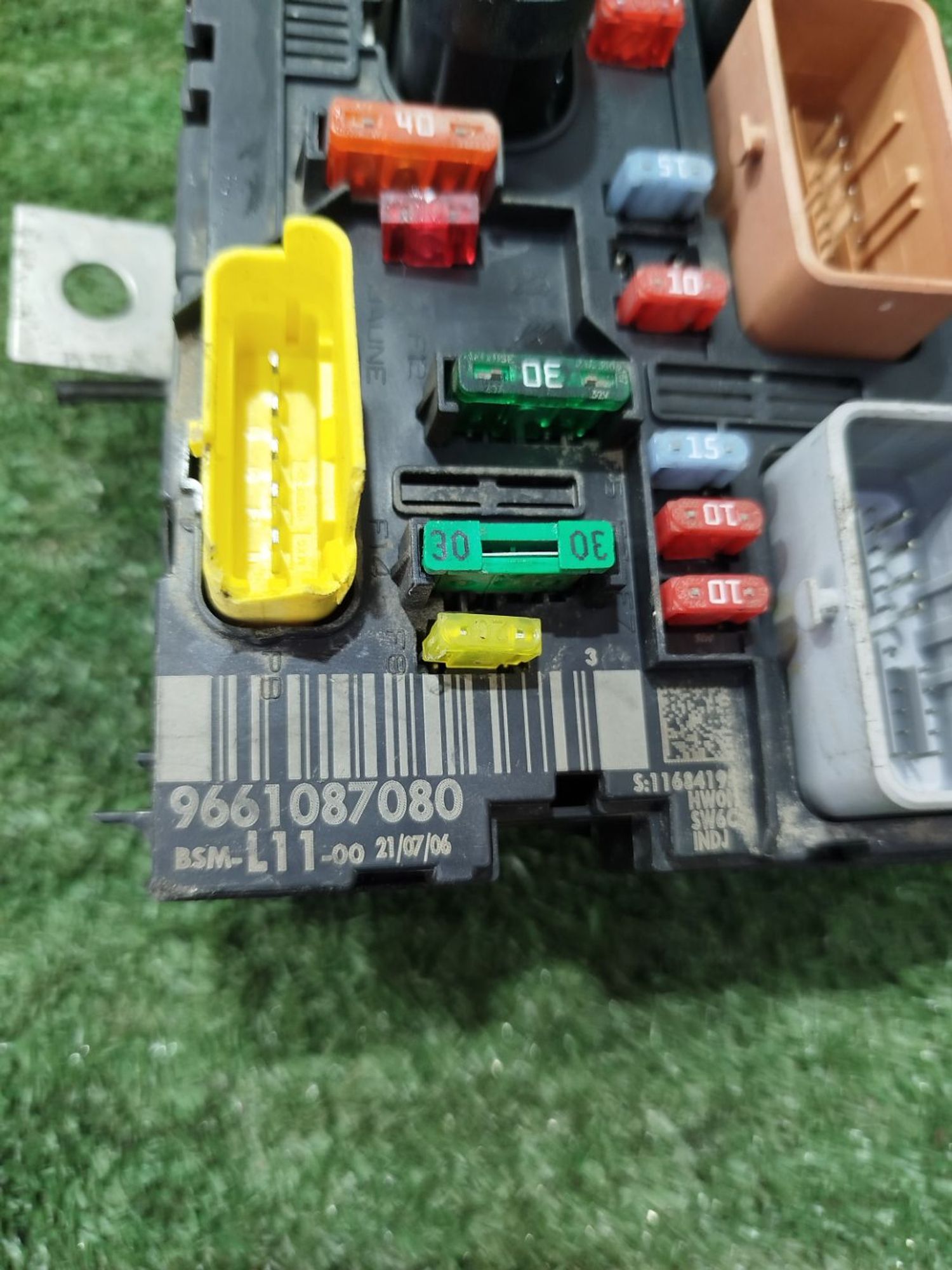 https://ycs.partsauto.market/partsauto-images/thmbs/userImages/2083c2a62fd034e59038f15de4c6b061/part/badfa5dc-3363-4bf5-9ac5-2a201ac361a7_1779303883298.jpg