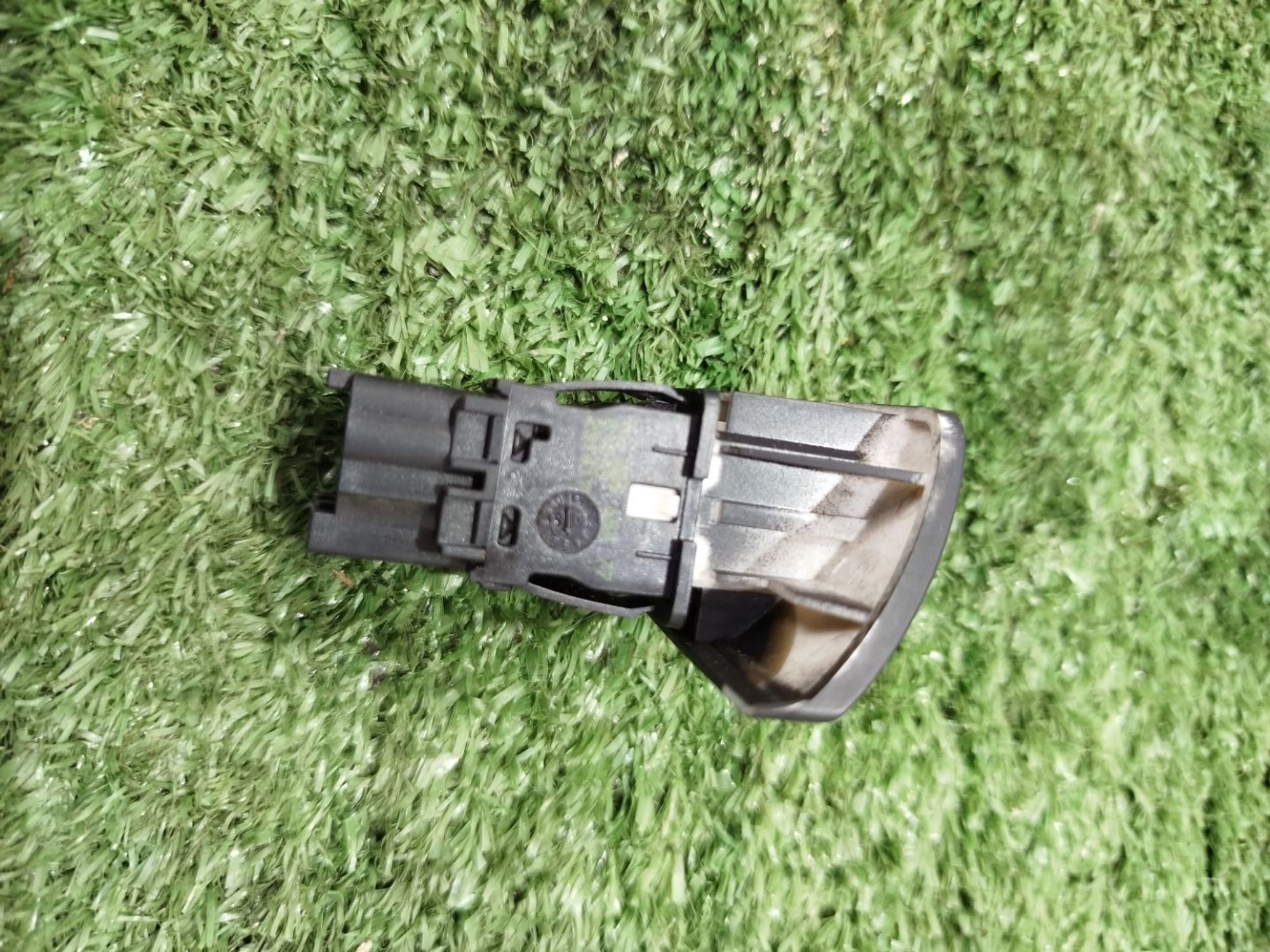 https://ycs.partsauto.market/partsauto-images/thmbs/userImages/2083c2a62fd034e59038f15de4c6b061/part/c0984b06-2f6f-47e3-8e3b-844244306c1c_1779872363494.jpg