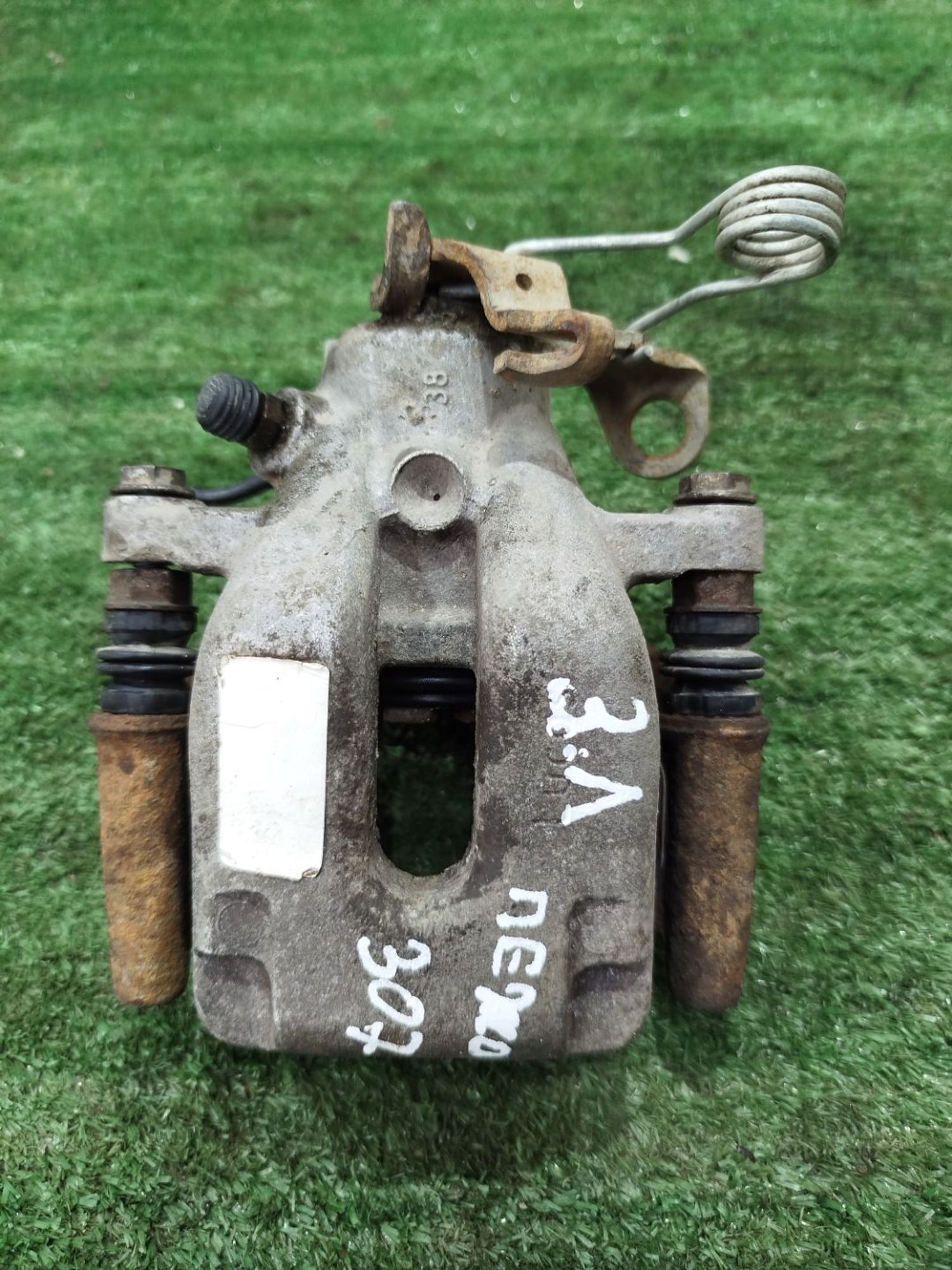 https://ycs.partsauto.market/partsauto-images/thmbs/userImages/2083c2a62fd034e59038f15de4c6b061/part/c2e2dfd5-f7f2-4a96-8219-cd679c89c6d8_1779127470622.jpg