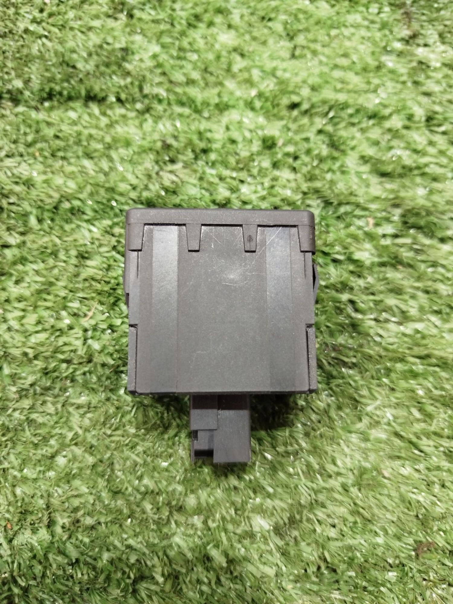 https://ycs.partsauto.market/partsauto-images/thmbs/userImages/2083c2a62fd034e59038f15de4c6b061/part/c47b9204-7cac-4c89-8455-946def53178f_1779870479086.jpg