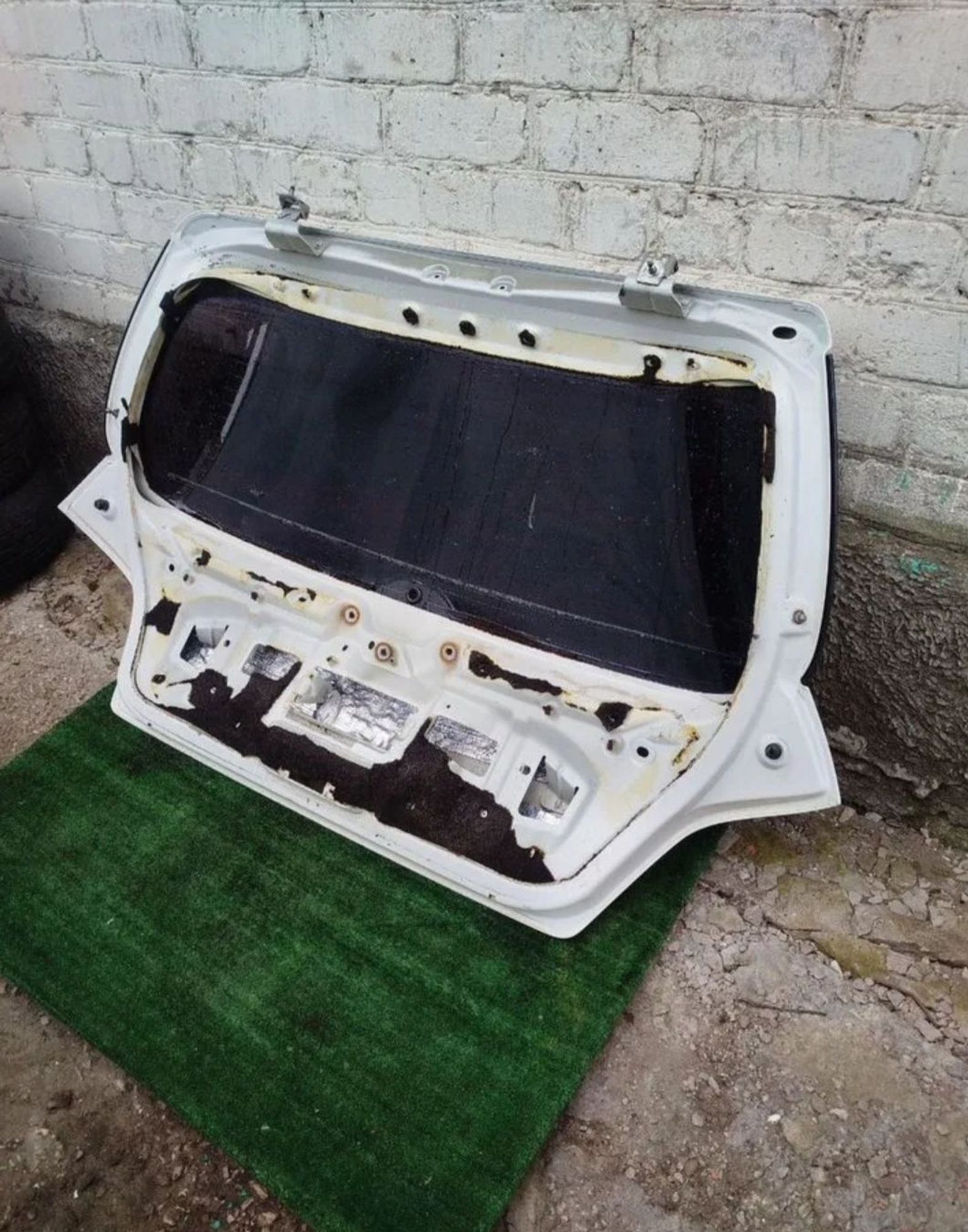 https://ycs.partsauto.market/partsauto-images/thmbs/userImages/2083c2a62fd034e59038f15de4c6b061/part/ca42a22c-4135-414c-90eb-324da8d68b0e_1782070671473.jpg