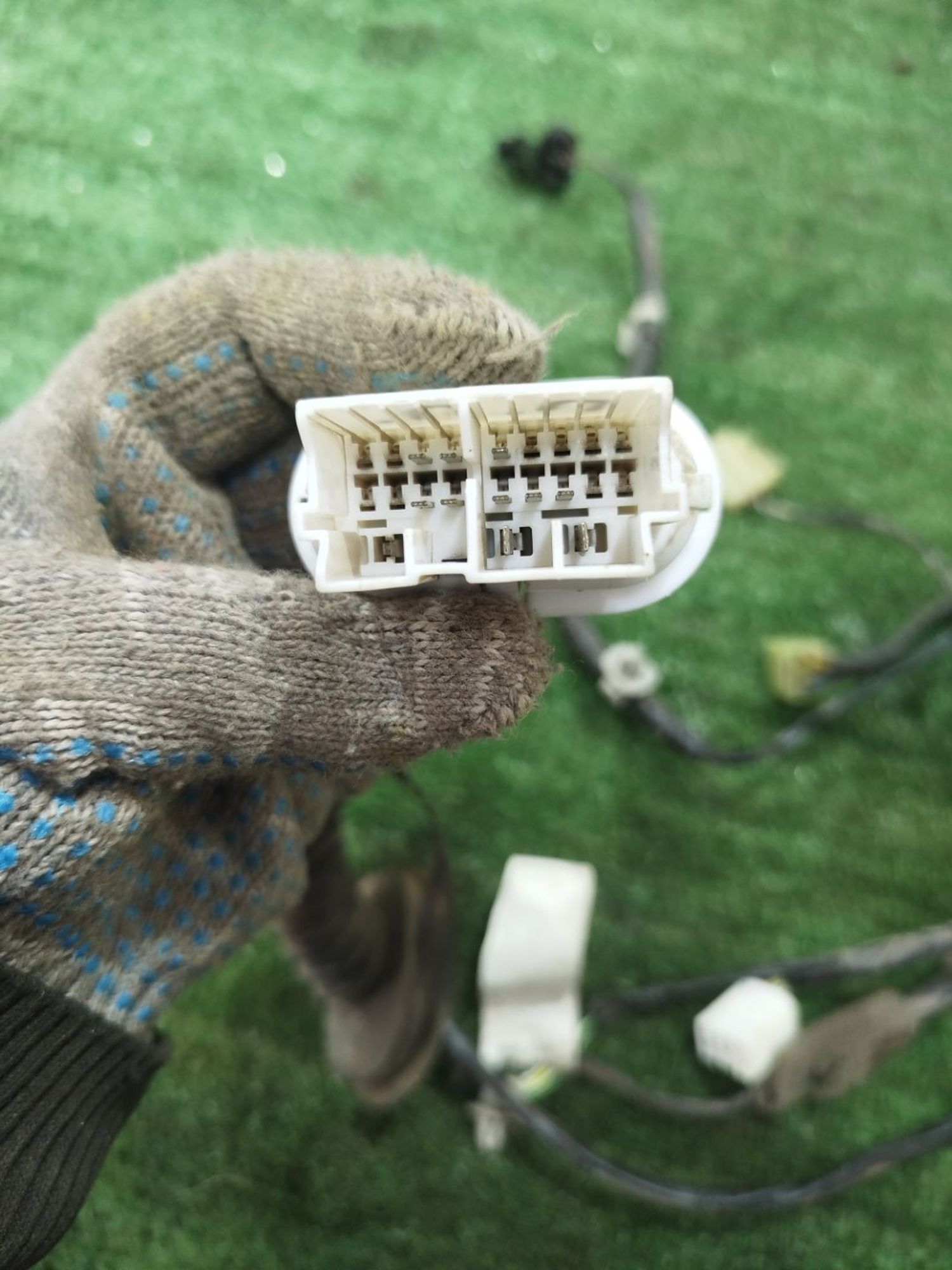 https://ycs.partsauto.market/partsauto-images/thmbs/userImages/2083c2a62fd034e59038f15de4c6b061/part/d152f846-da9f-46f8-9c63-a915102d0f5f_1780051464677.jpg
