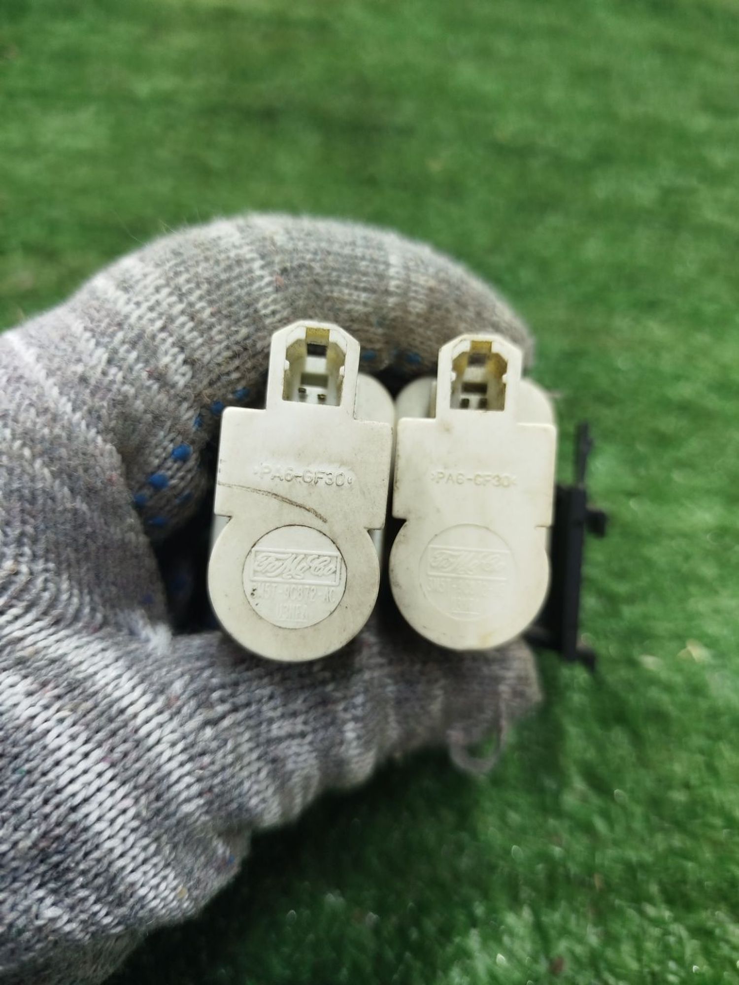 https://ycs.partsauto.market/partsauto-images/thmbs/userImages/2083c2a62fd034e59038f15de4c6b061/part/d38bfbbf-712a-4604-821e-5a1dd26e0388_1785684497583.jpg