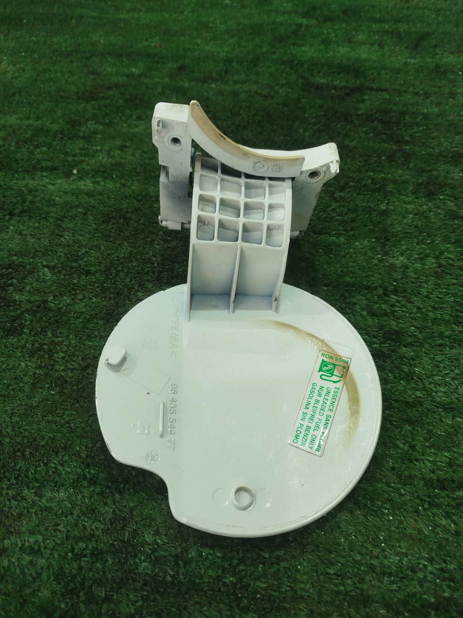 https://ycs.partsauto.market/partsauto-images/thmbs/userImages/2083c2a62fd034e59038f15de4c6b061/part/d677ad50-1514-4eef-9a6f-c0a597c7baef_1779370150849.jpg