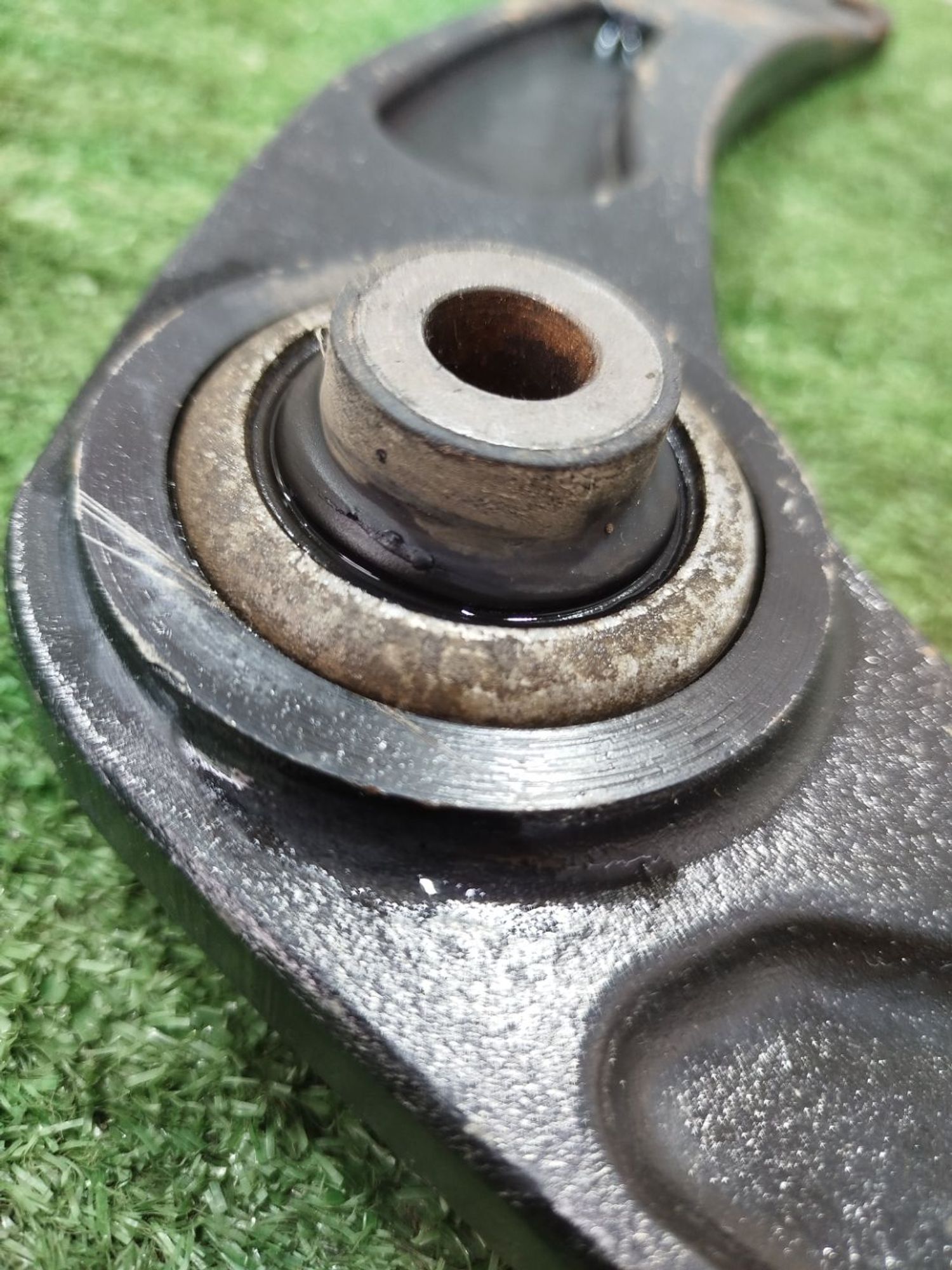 https://ycs.partsauto.market/partsauto-images/thmbs/userImages/2083c2a62fd034e59038f15de4c6b061/part/d6c3c063-a290-452c-81ba-cc47c1c977f8_1779126551549.jpg