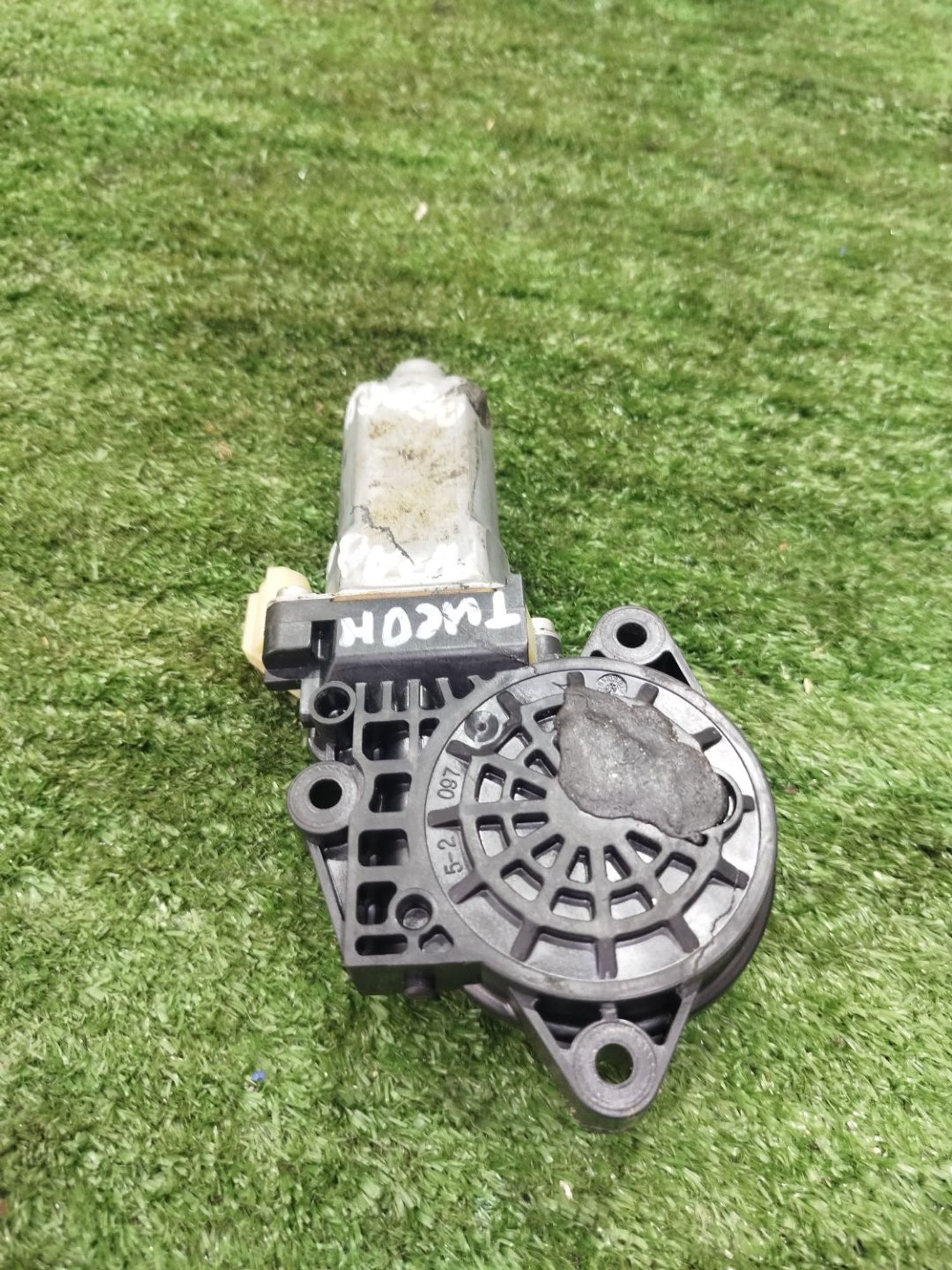 https://ycs.partsauto.market/partsauto-images/thmbs/userImages/2083c2a62fd034e59038f15de4c6b061/part/daf5a970-1f7c-49e4-bdad-f7dc49399265_1784809443189.jpg