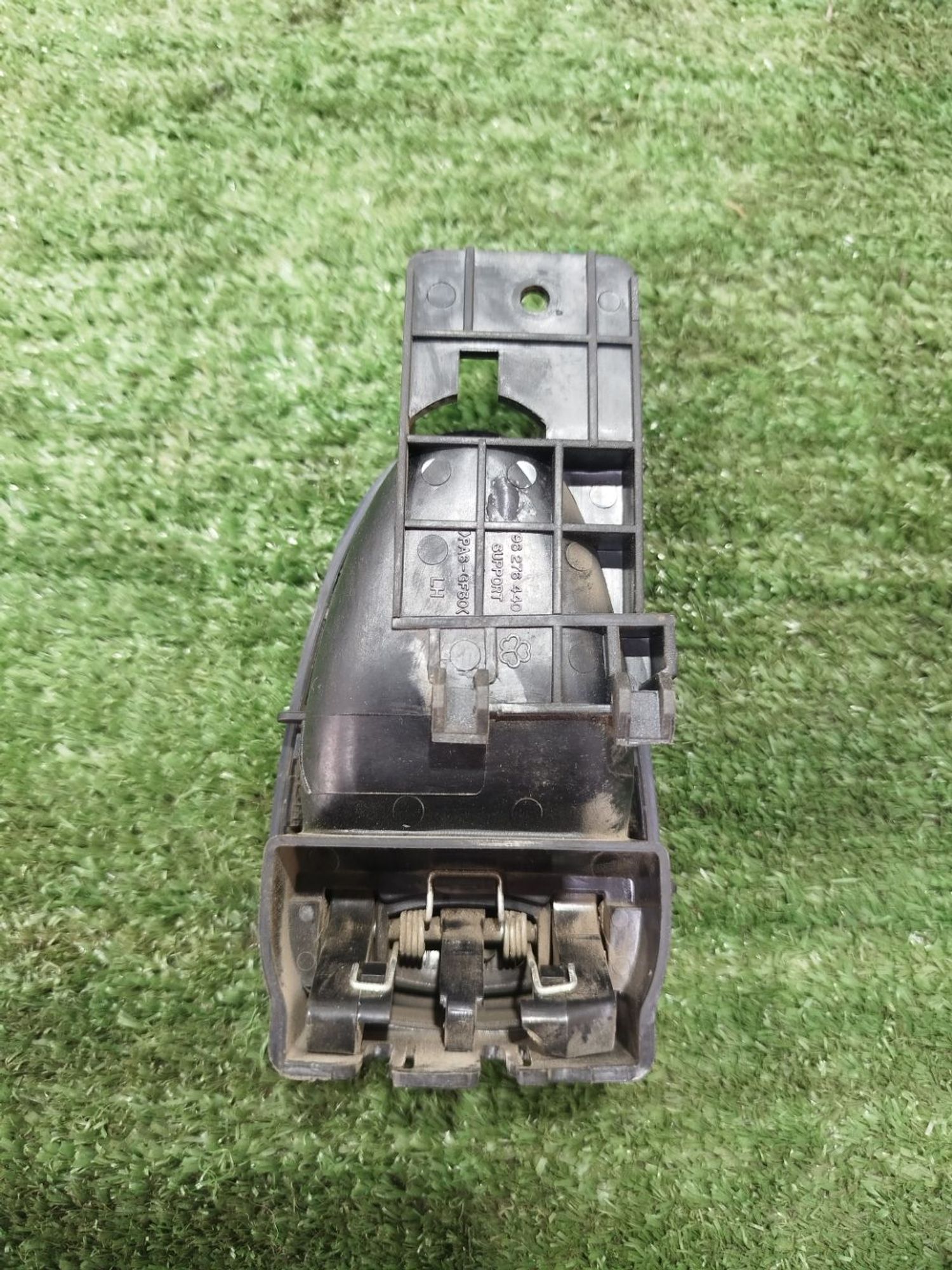 https://ycs.partsauto.market/partsauto-images/thmbs/userImages/2083c2a62fd034e59038f15de4c6b061/part/db3b9270-2c81-437e-a25f-8d6edaac2a22_1780053085157.jpg