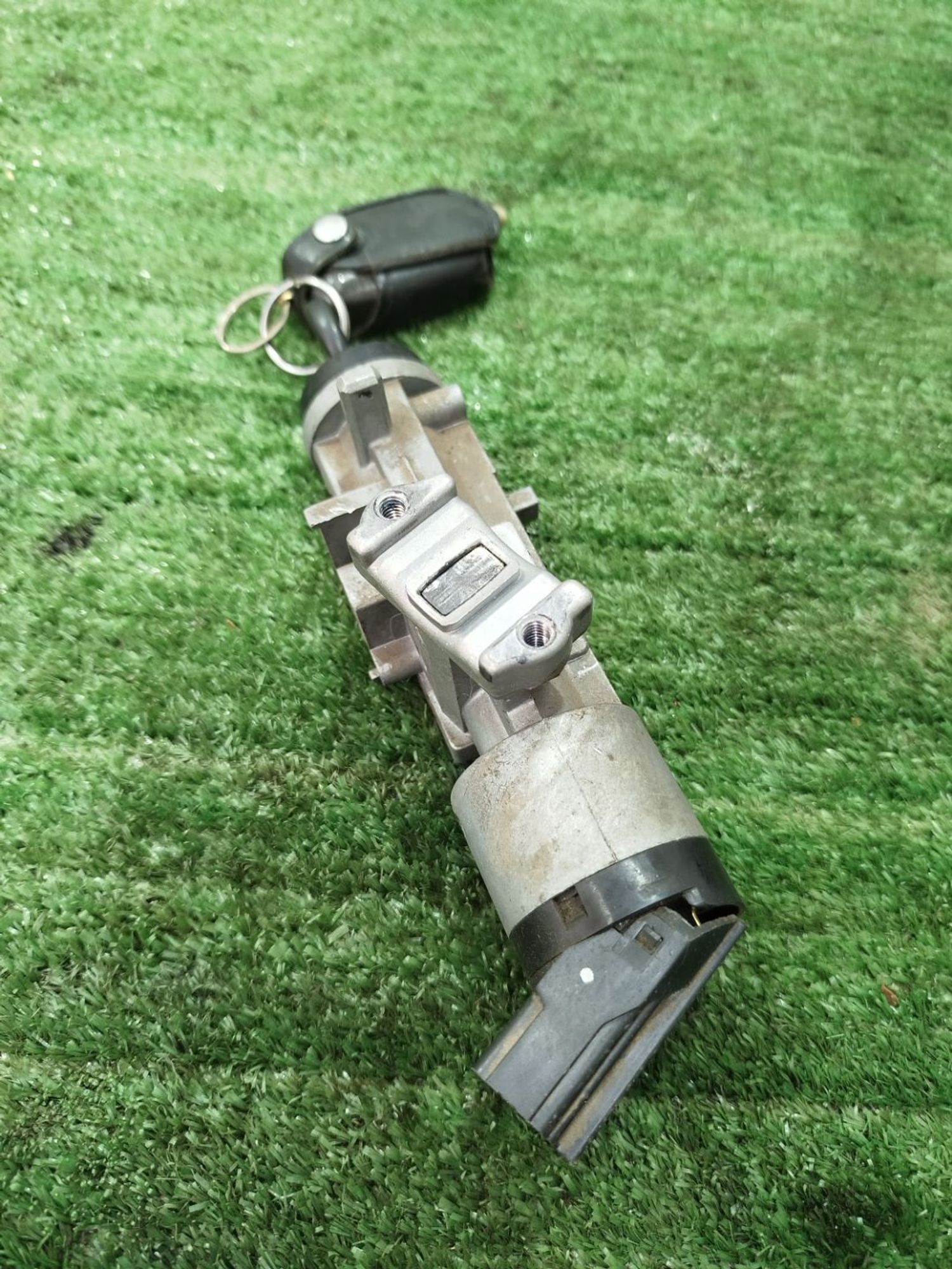 https://ycs.partsauto.market/partsauto-images/thmbs/userImages/2083c2a62fd034e59038f15de4c6b061/part/dca74c0d-eb45-470d-a7ca-9efe810f2156_1780044748220.jpg