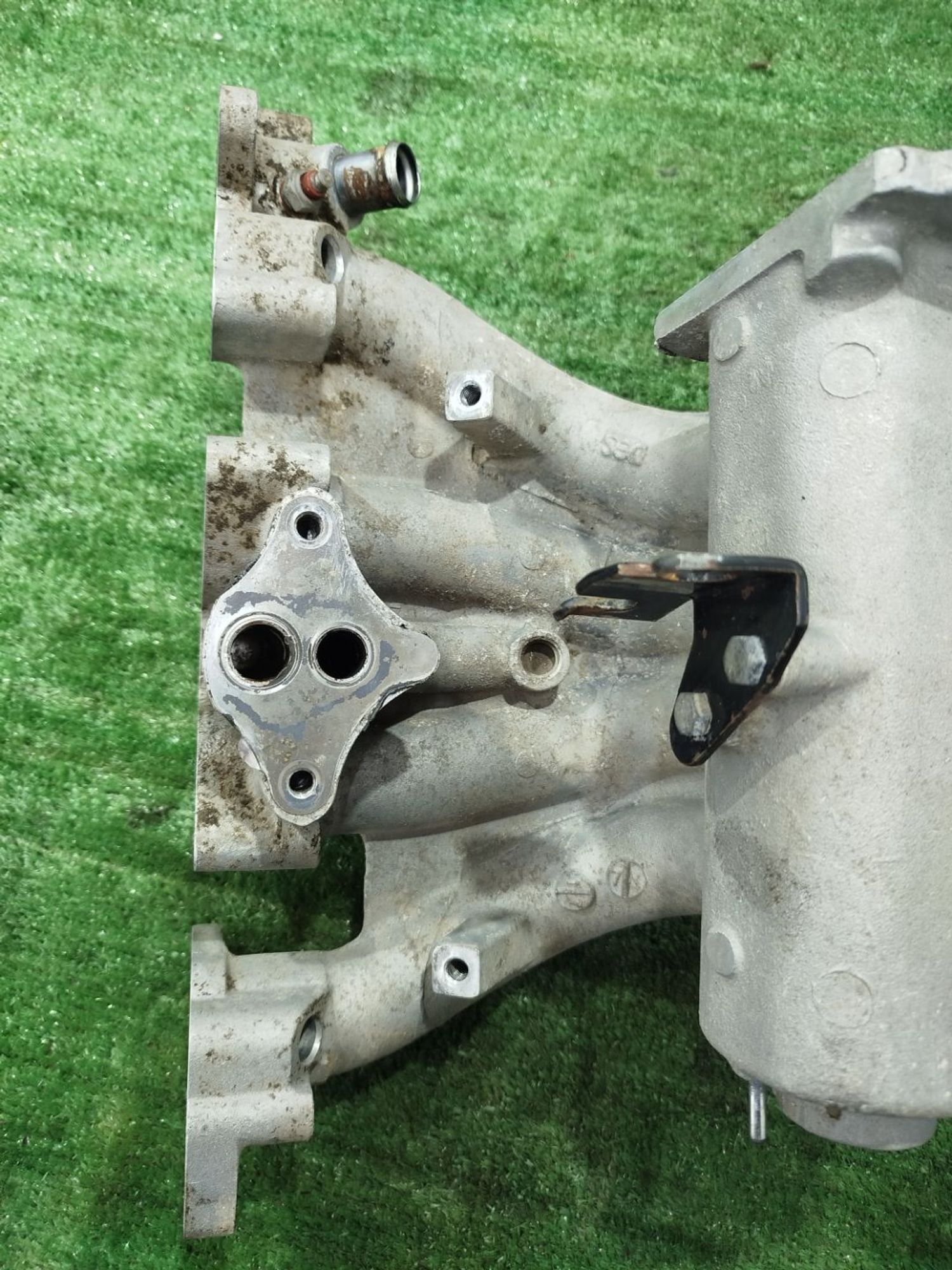 https://ycs.partsauto.market/partsauto-images/thmbs/userImages/2083c2a62fd034e59038f15de4c6b061/part/e42ef868-2b98-4810-8fcf-800c480f1411_1780049477648.jpg
