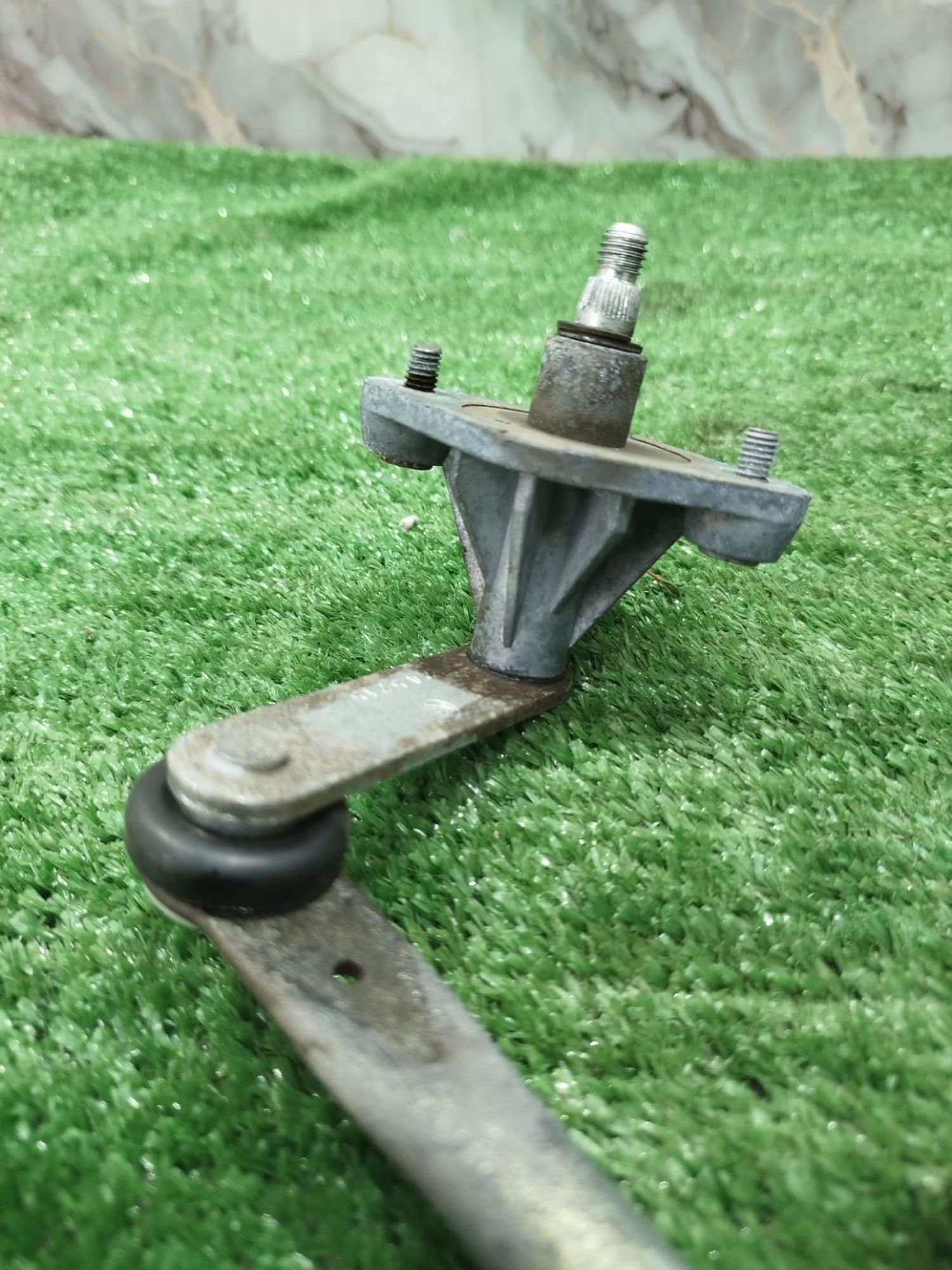 https://ycs.partsauto.market/partsauto-images/thmbs/userImages/2083c2a62fd034e59038f15de4c6b061/part/e59ecba1-de04-434f-a863-09ab97b17ced_1780046109541.jpg