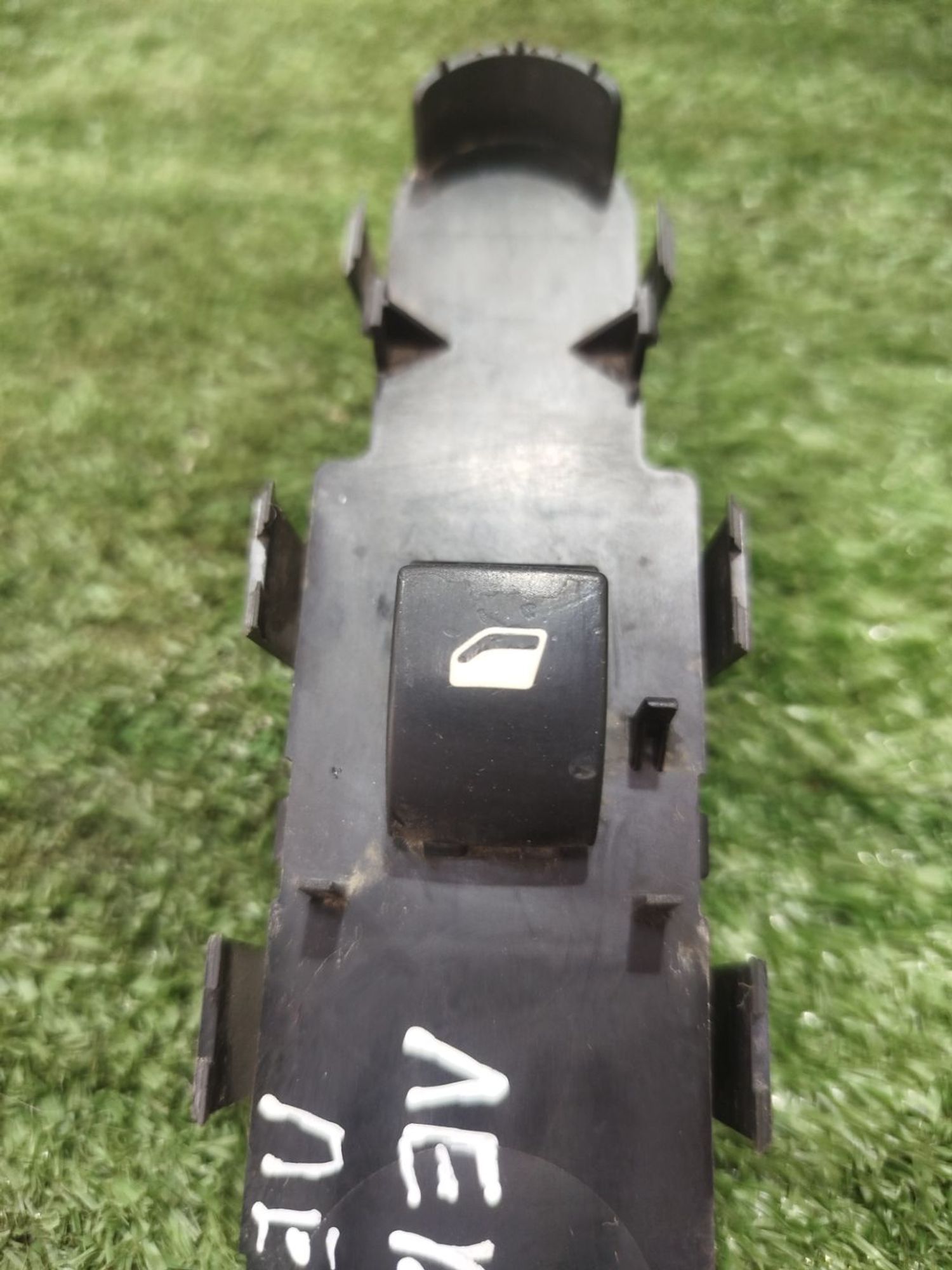 https://ycs.partsauto.market/partsauto-images/thmbs/userImages/2083c2a62fd034e59038f15de4c6b061/part/e780e42d-8d3b-4862-924d-9c19f24f27f3_1779874368379.jpg