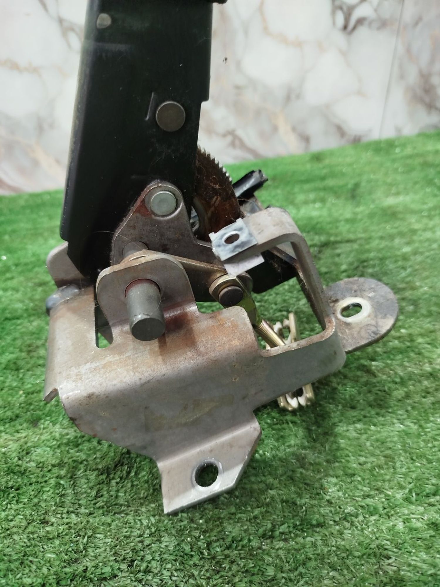 https://ycs.partsauto.market/partsauto-images/thmbs/userImages/2083c2a62fd034e59038f15de4c6b061/part/e86c0e2e-228f-422f-ba47-18e6c542c5f1_1779131181854.jpg