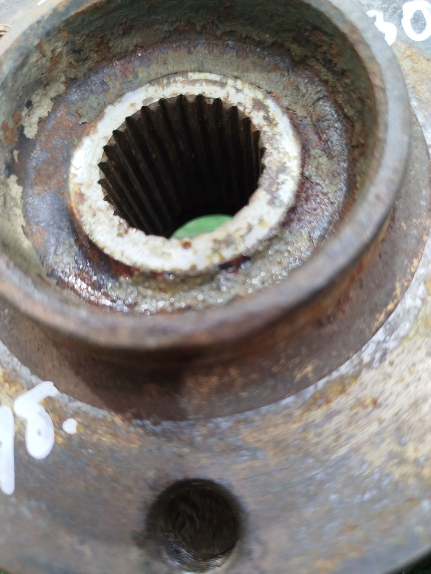 https://ycs.partsauto.market/partsauto-images/thmbs/userImages/2083c2a62fd034e59038f15de4c6b061/part/e9fb7984-dfe8-42a7-a071-a163161d4a69_1779099369397.jpg