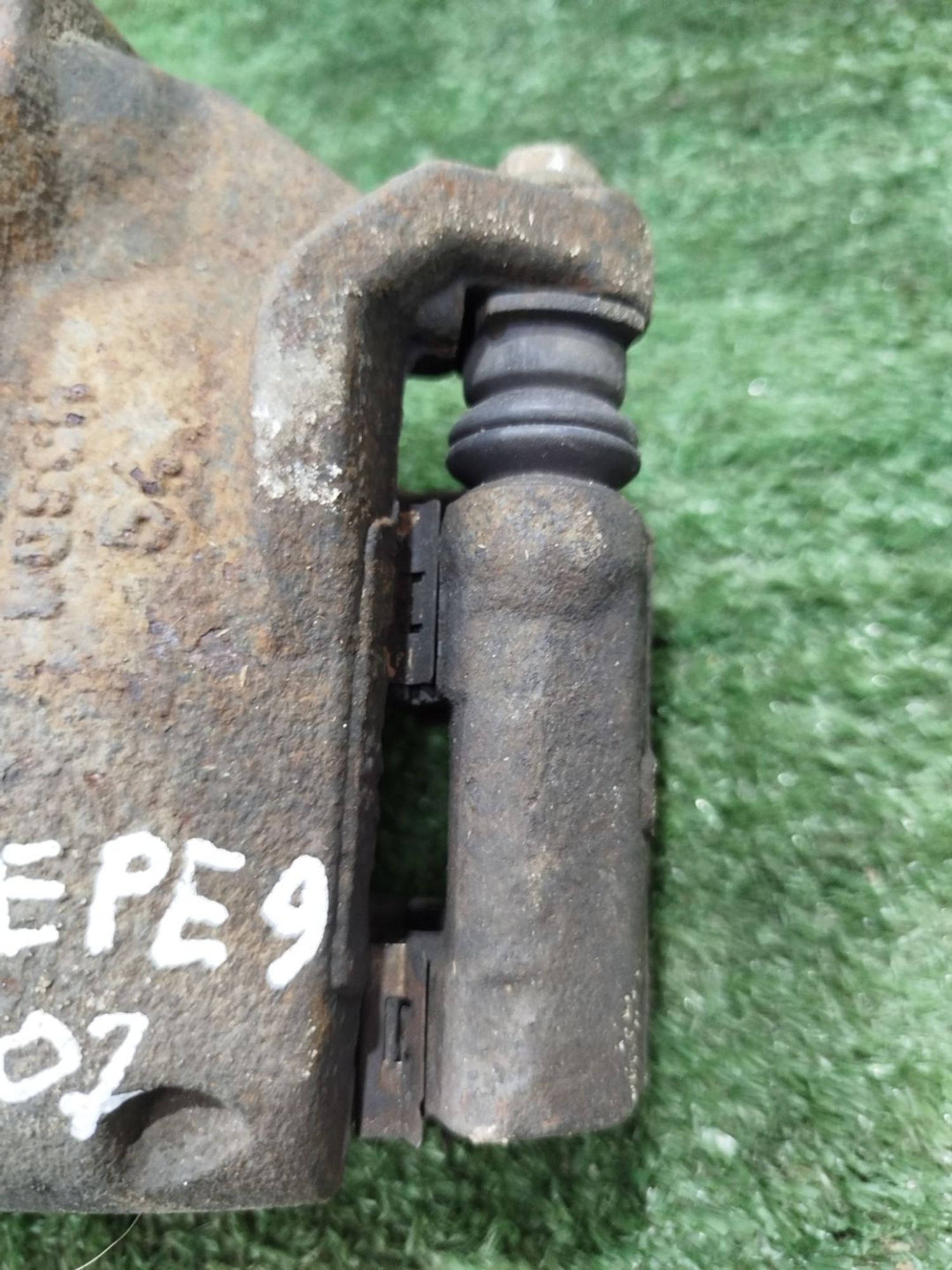 https://ycs.partsauto.market/partsauto-images/thmbs/userImages/2083c2a62fd034e59038f15de4c6b061/part/eb4795a5-0c37-4ea3-86b7-03babe3fe17d_1779127578586.jpg