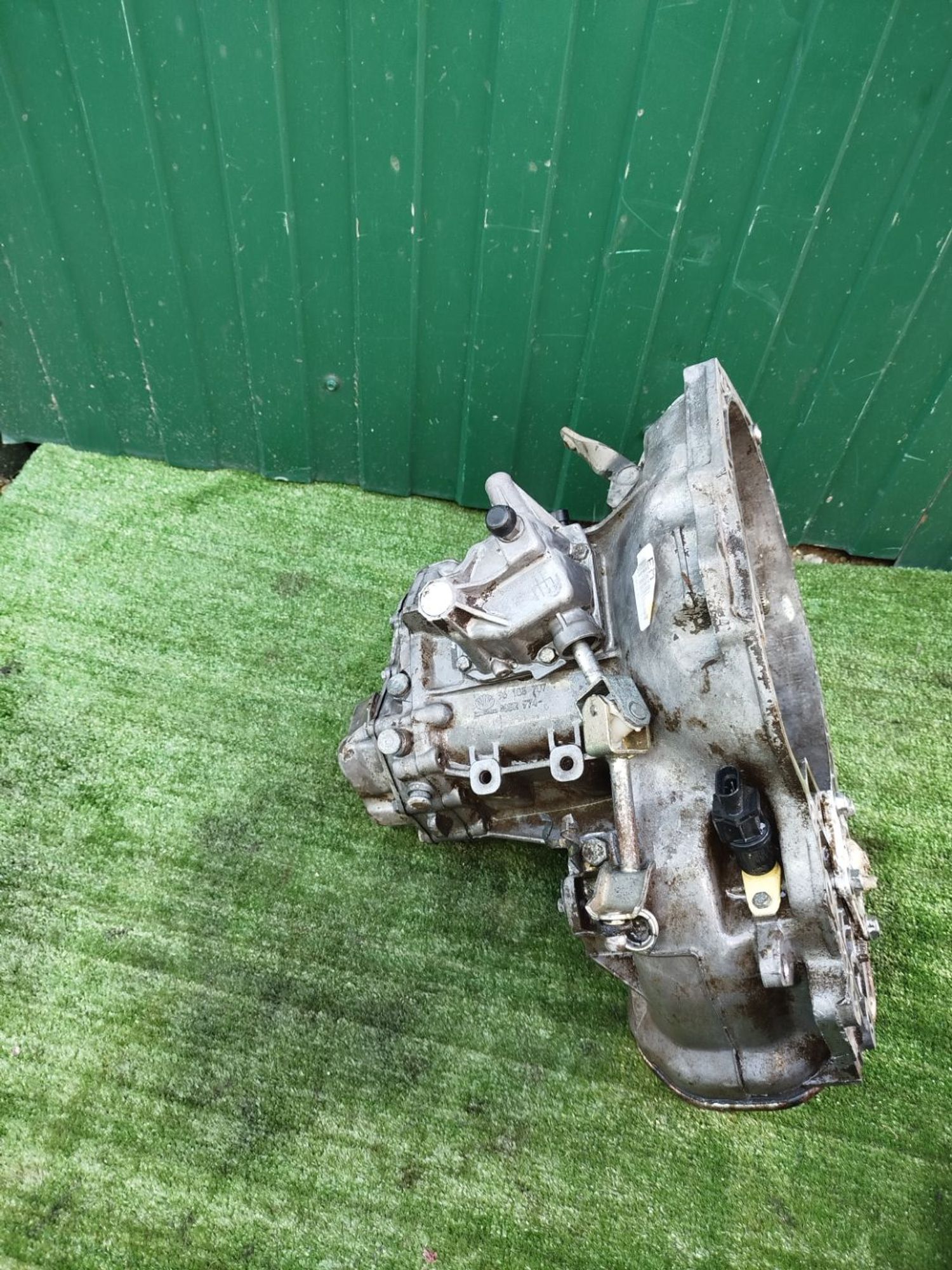 https://ycs.partsauto.market/partsauto-images/thmbs/userImages/2083c2a62fd034e59038f15de4c6b061/part/ef436973-1392-4d0d-b155-97f7d6ab0daf_1780045196132.jpg