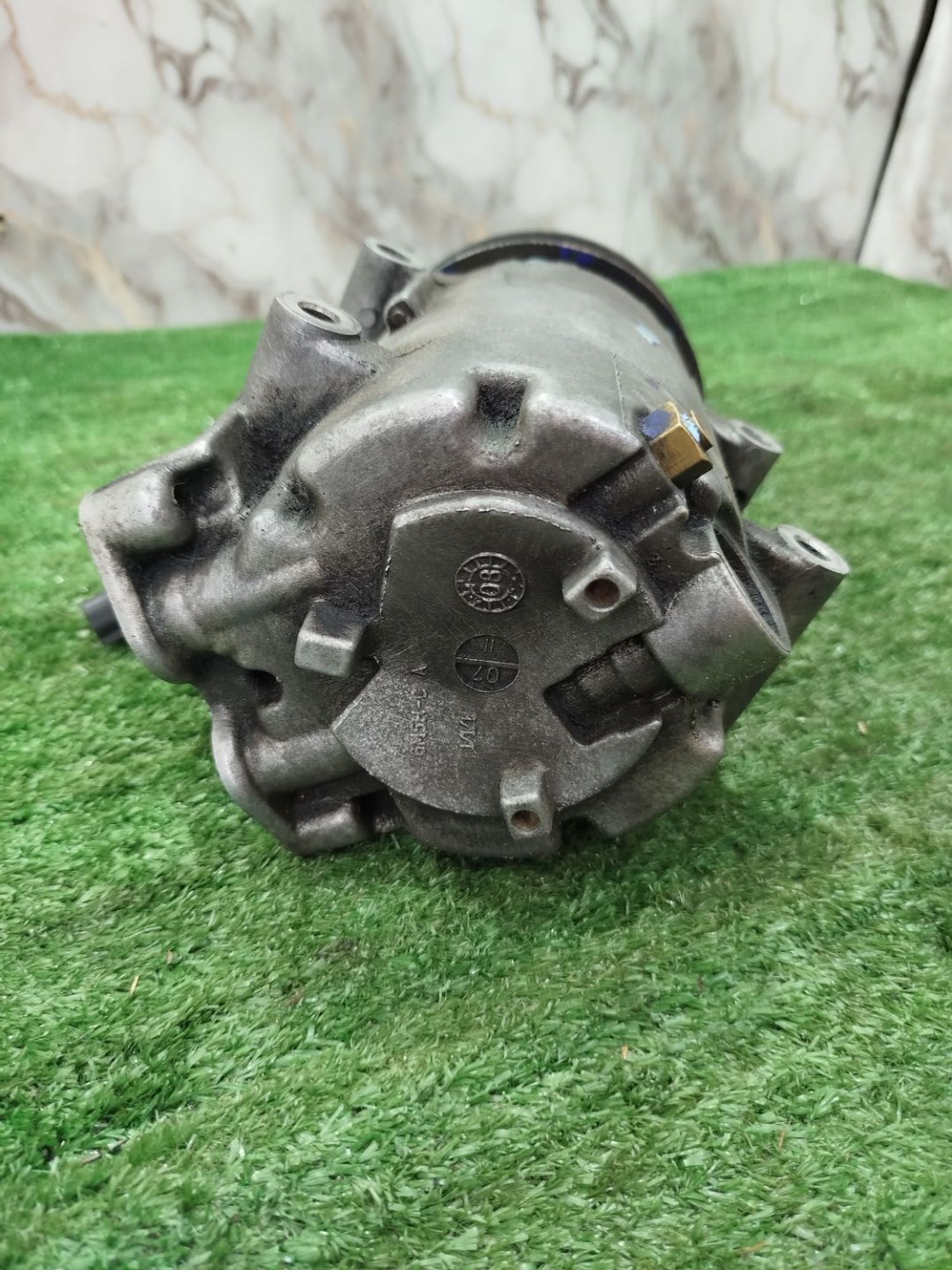 https://ycs.partsauto.market/partsauto-images/thmbs/userImages/2083c2a62fd034e59038f15de4c6b061/part/f1d66990-de65-41ec-b028-1653d759a529_1785494767861.jpg