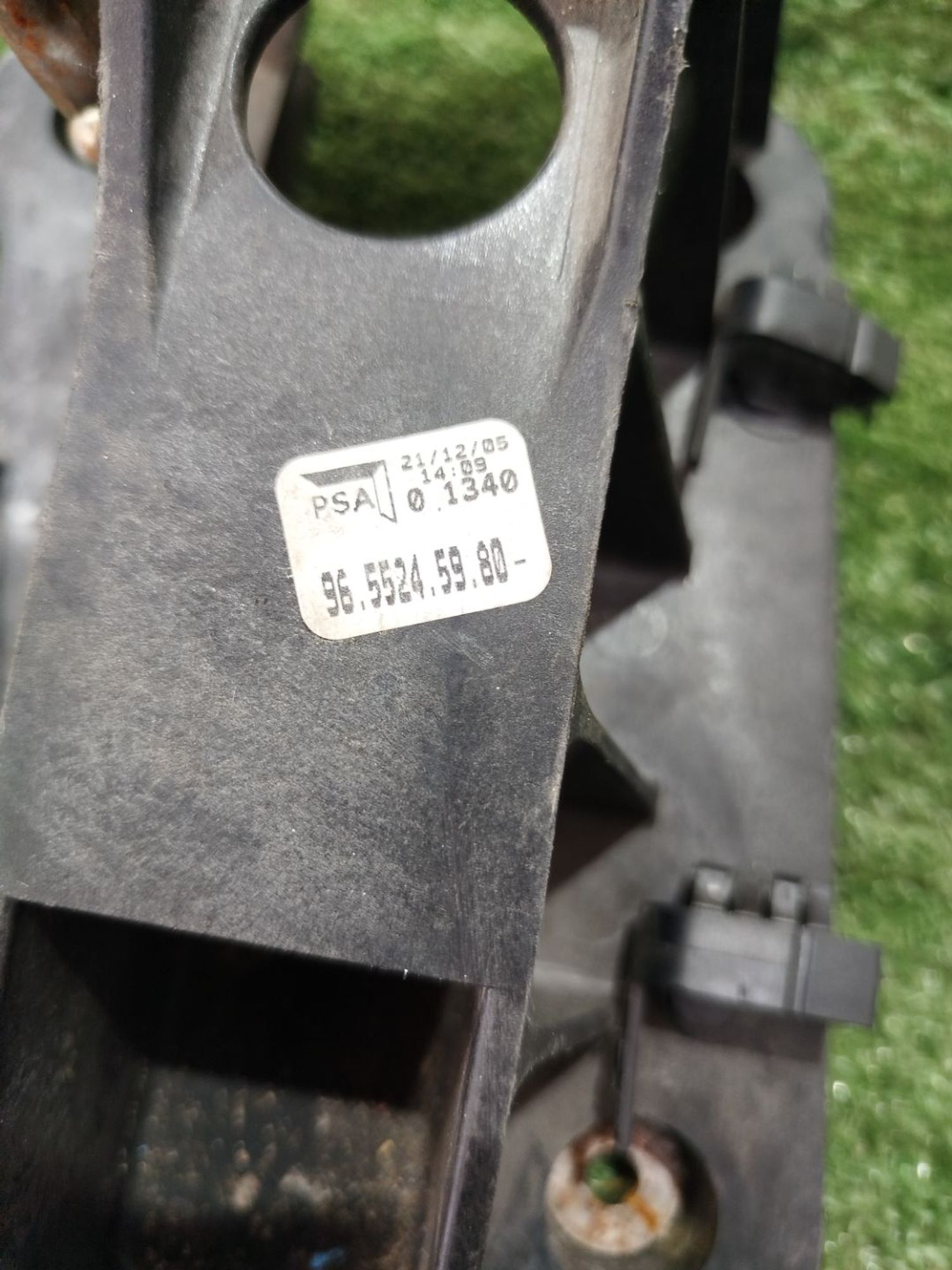 https://ycs.partsauto.market/partsauto-images/thmbs/userImages/2083c2a62fd034e59038f15de4c6b061/part/f2ec6d07-f78f-48cd-b4f1-e55346140480_1779092359275.jpg