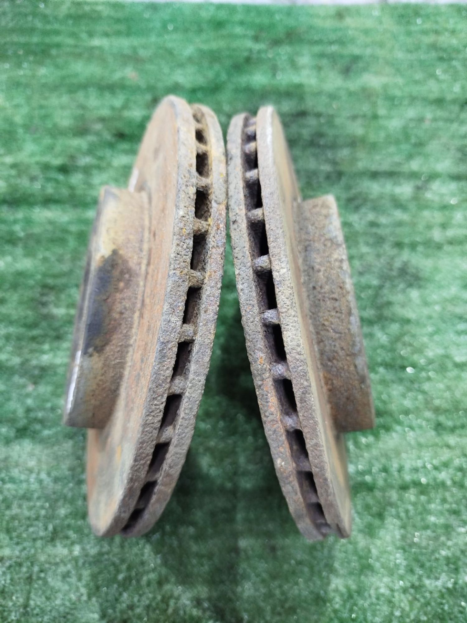 https://ycs.partsauto.market/partsauto-images/thmbs/userImages/2083c2a62fd034e59038f15de4c6b061/part/f33eca12-6651-47ff-b0cf-68eeacafe656_1780048608744.jpg