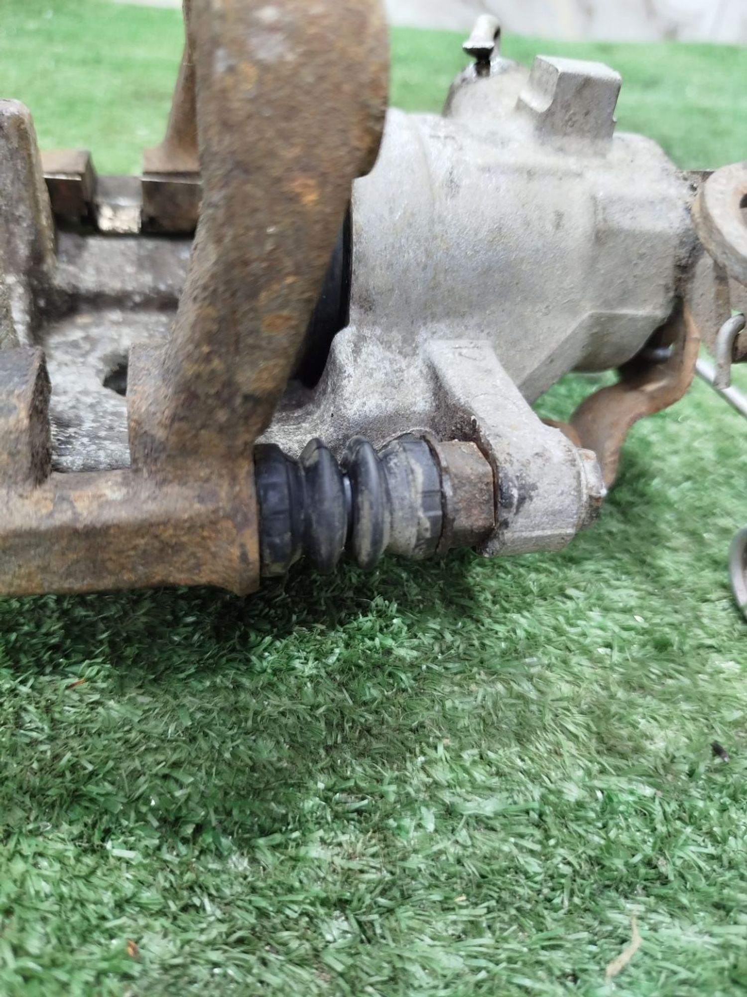 https://ycs.partsauto.market/partsauto-images/thmbs/userImages/2083c2a62fd034e59038f15de4c6b061/part/f56229de-954f-4b3d-b49a-169653abab04_1779127268573.jpg