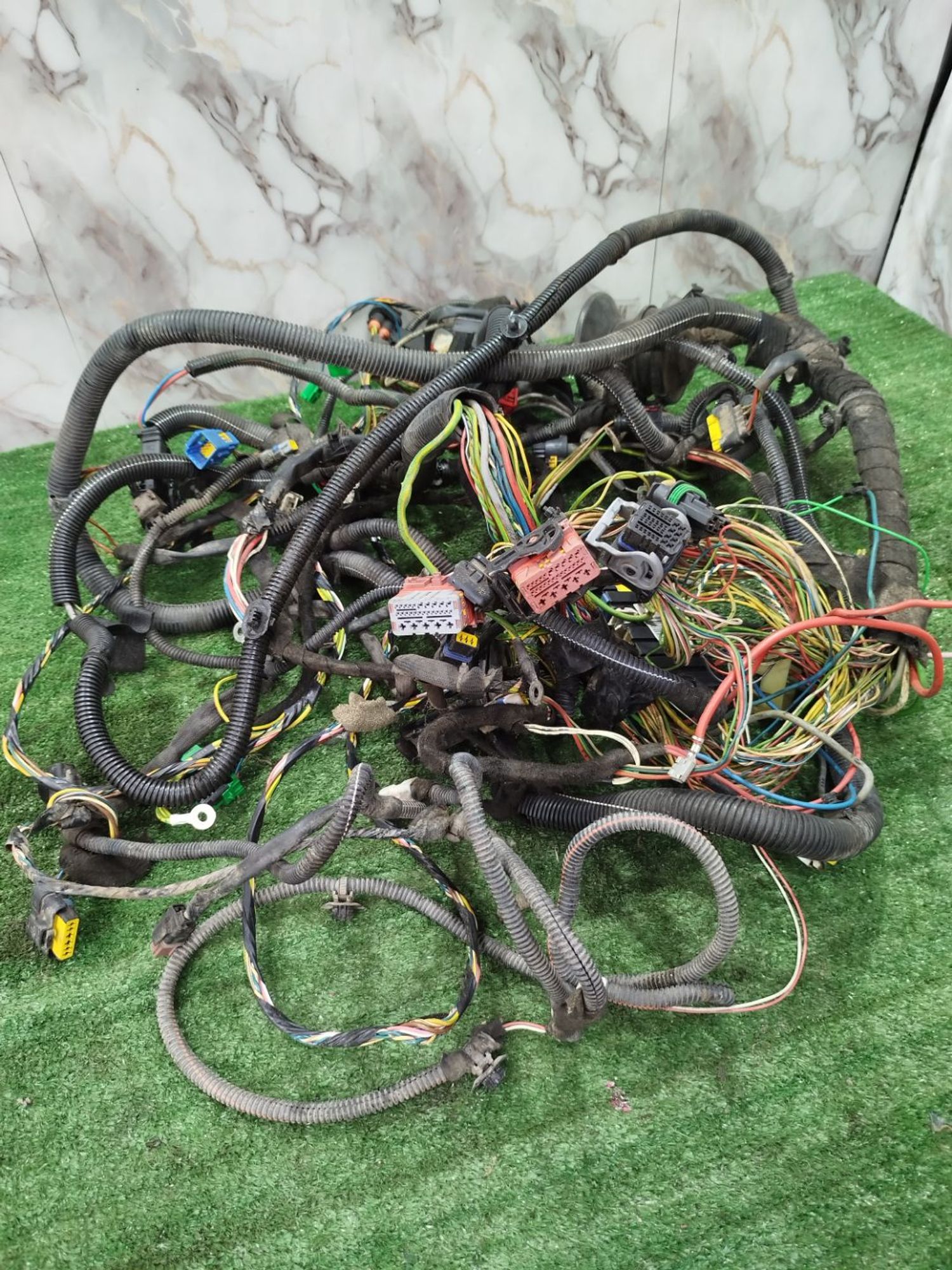 https://ycs.partsauto.market/partsauto-images/thmbs/userImages/2083c2a62fd034e59038f15de4c6b061/part/f70fa87a-a2e2-48cc-b766-3182d57dd34d_1779093362252.jpg