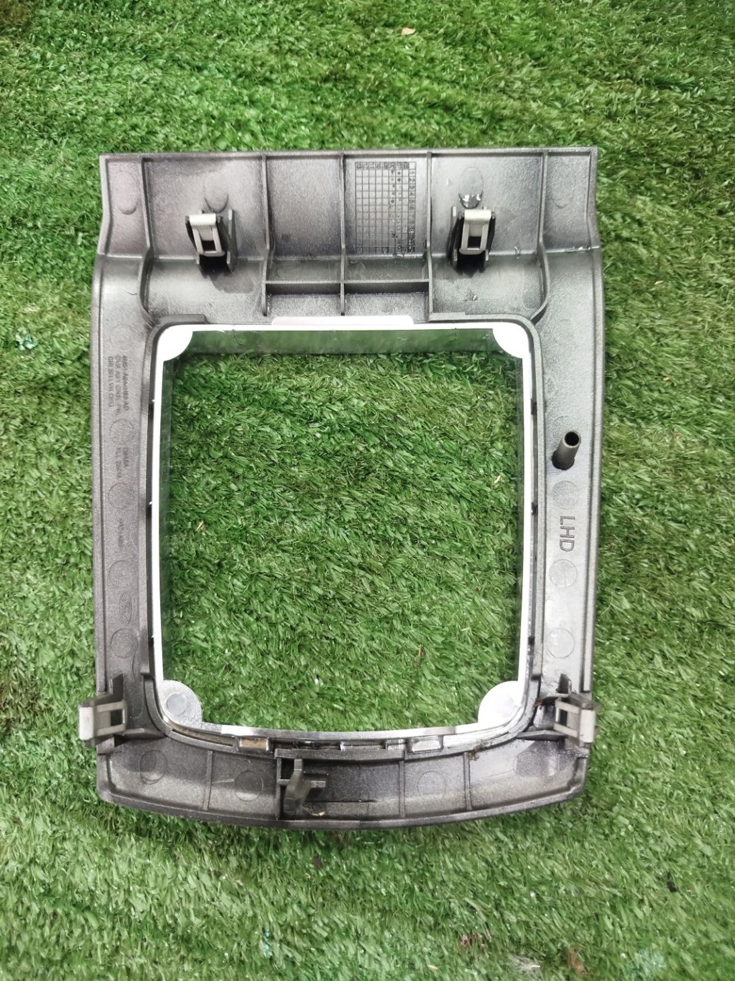 https://ycs.partsauto.market/partsauto-images/thmbs/userImages/2083c2a62fd034e59038f15de4c6b061/part/f716f2e2-fc08-4013-aefd-a5229e939f3a_1785756128172.jpg