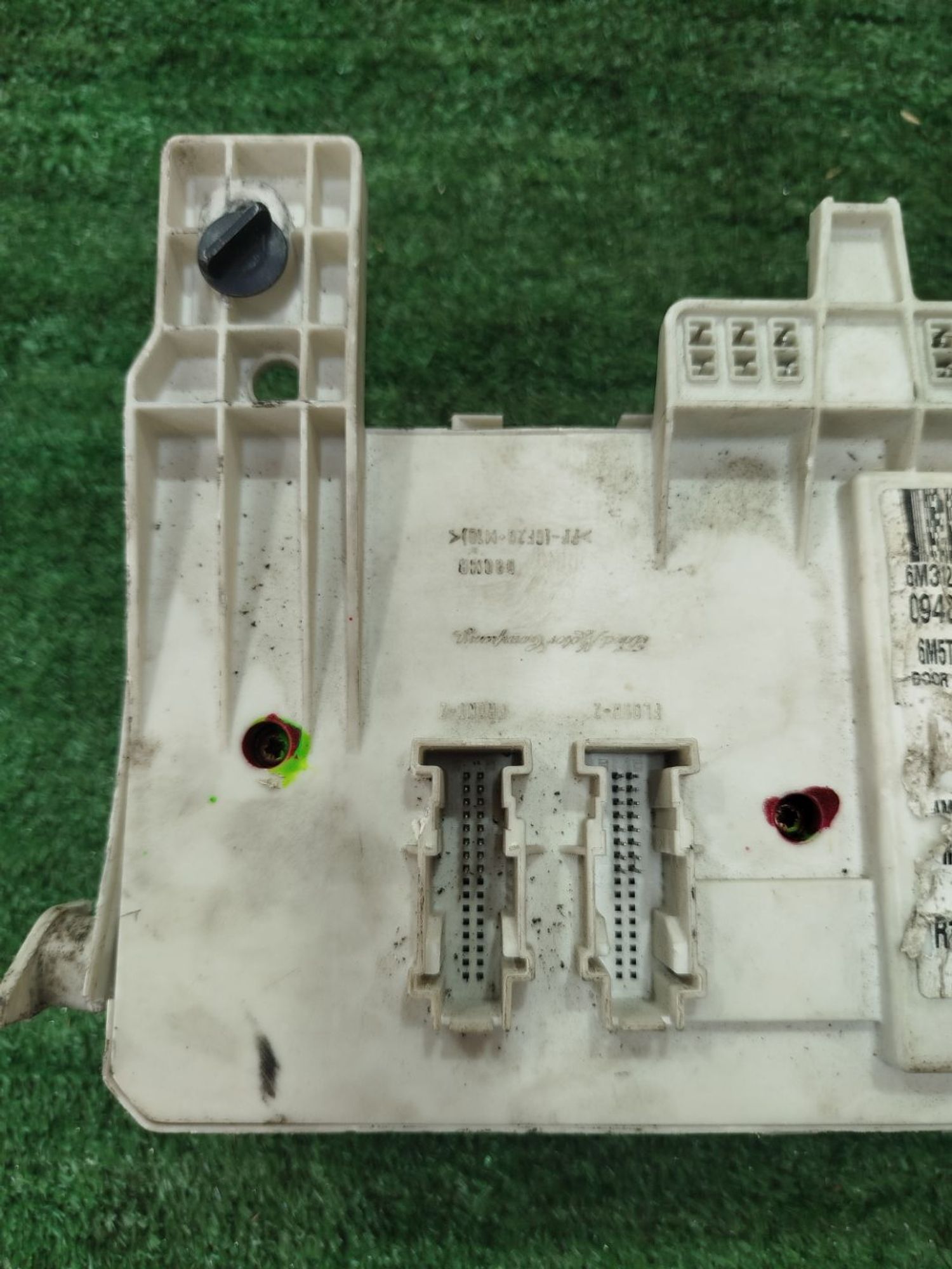 https://ycs.partsauto.market/partsauto-images/thmbs/userImages/2083c2a62fd034e59038f15de4c6b061/part/f7b8a745-5519-4f91-8e8b-174a368be148_1785782292681.jpg