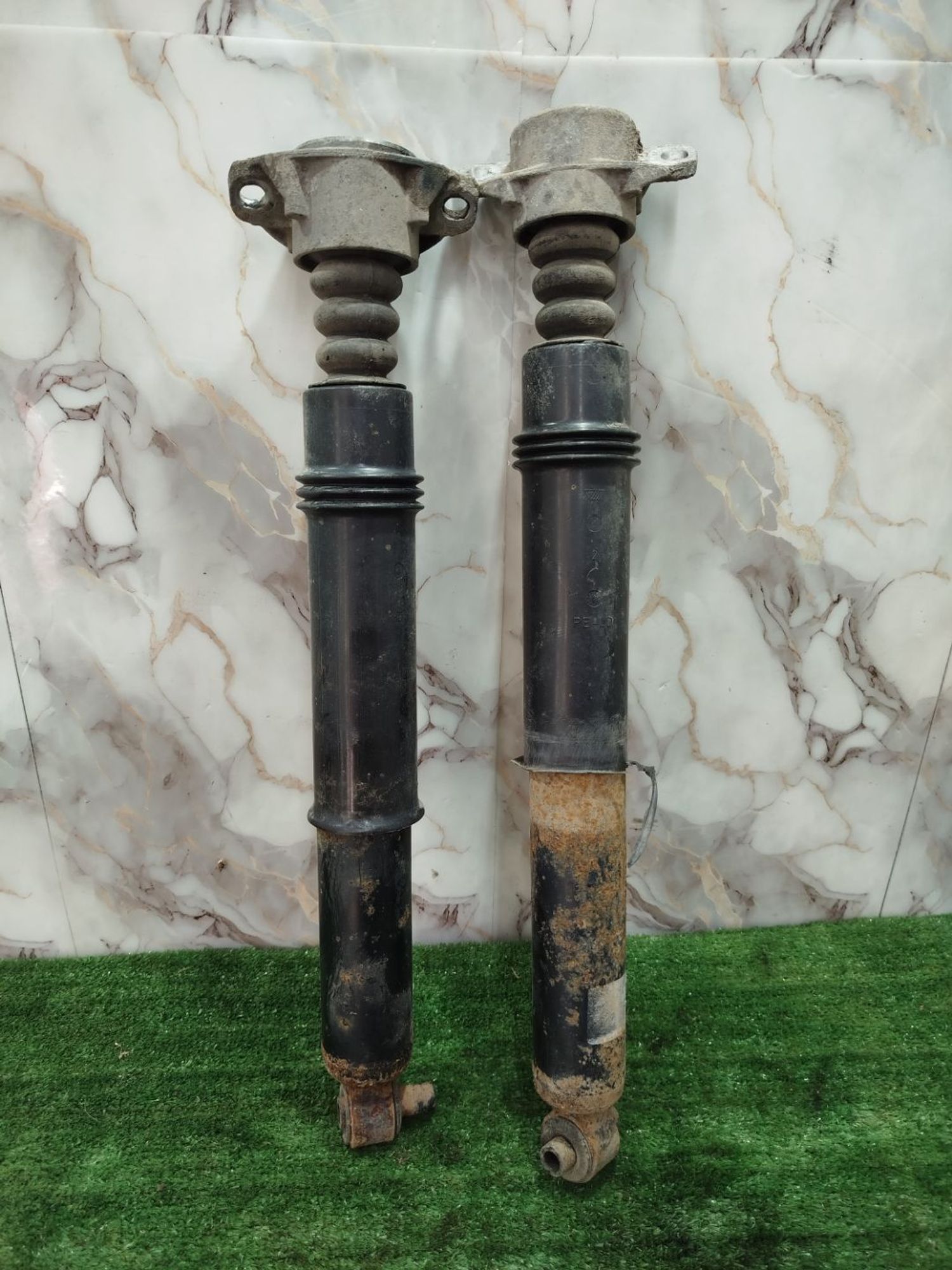 https://ycs.partsauto.market/partsauto-images/thmbs/userImages/2083c2a62fd034e59038f15de4c6b061/part/fb9ba5a9-b830-4741-96e6-2edbc72353b5_1779126081959.jpg
