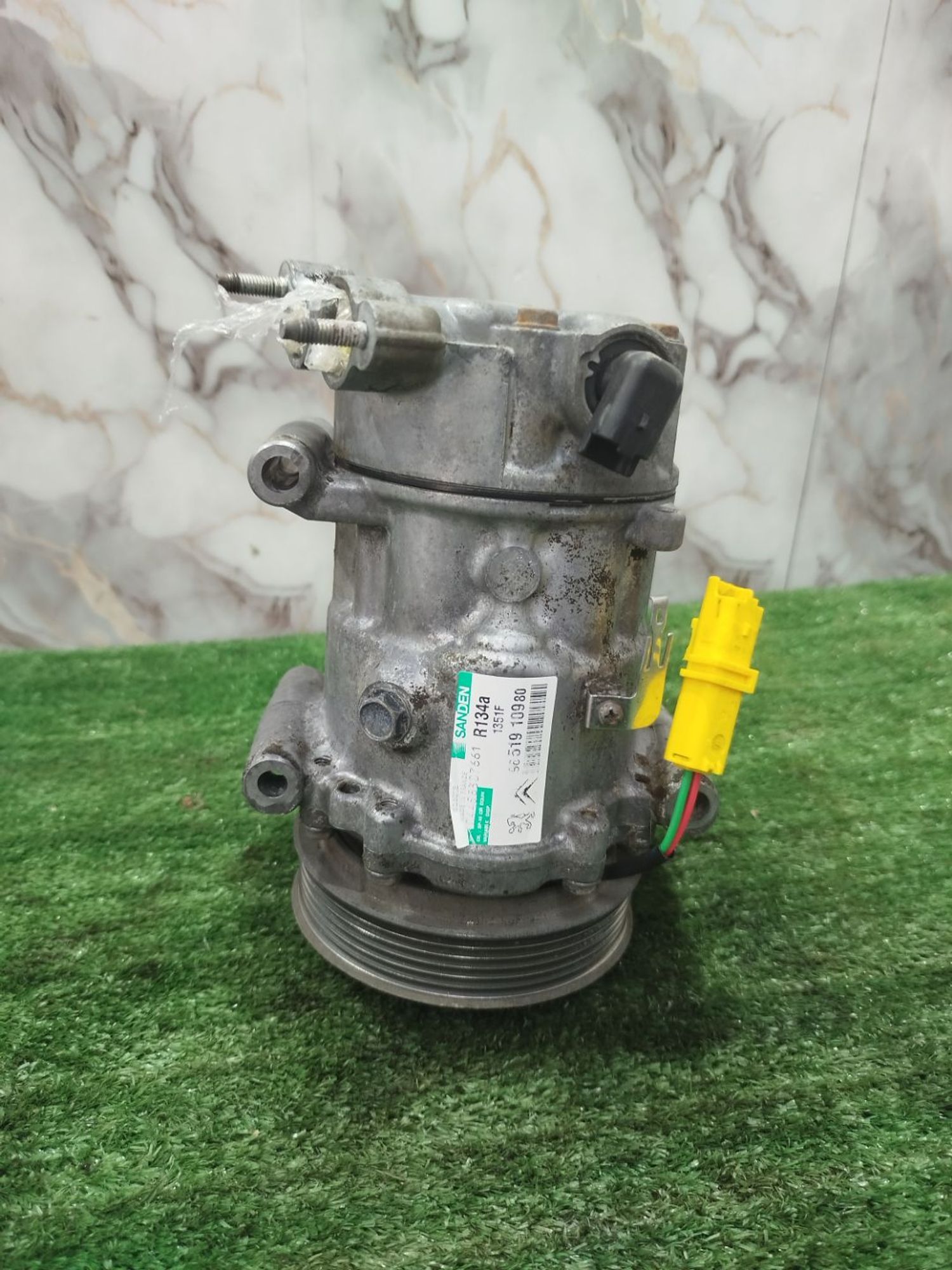 https://ycs.partsauto.market/partsauto-images/thmbs/userImages/2083c2a62fd034e59038f15de4c6b061/part/ff301a05-e153-4720-a0b9-97b161cdc217_1779302490431.jpg