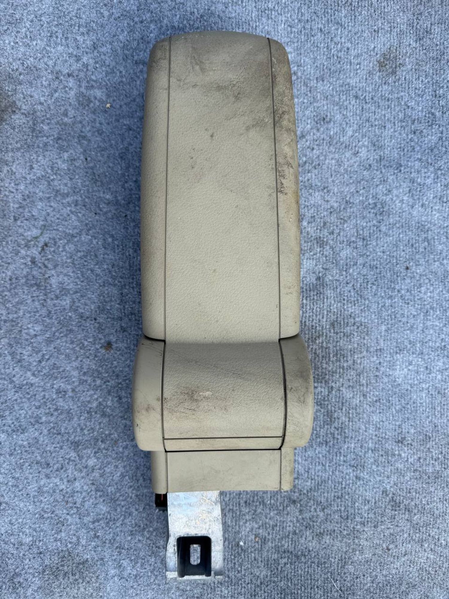 Подлокотник центральный Audi A4 B7, 2200 рублей, Семиозерка