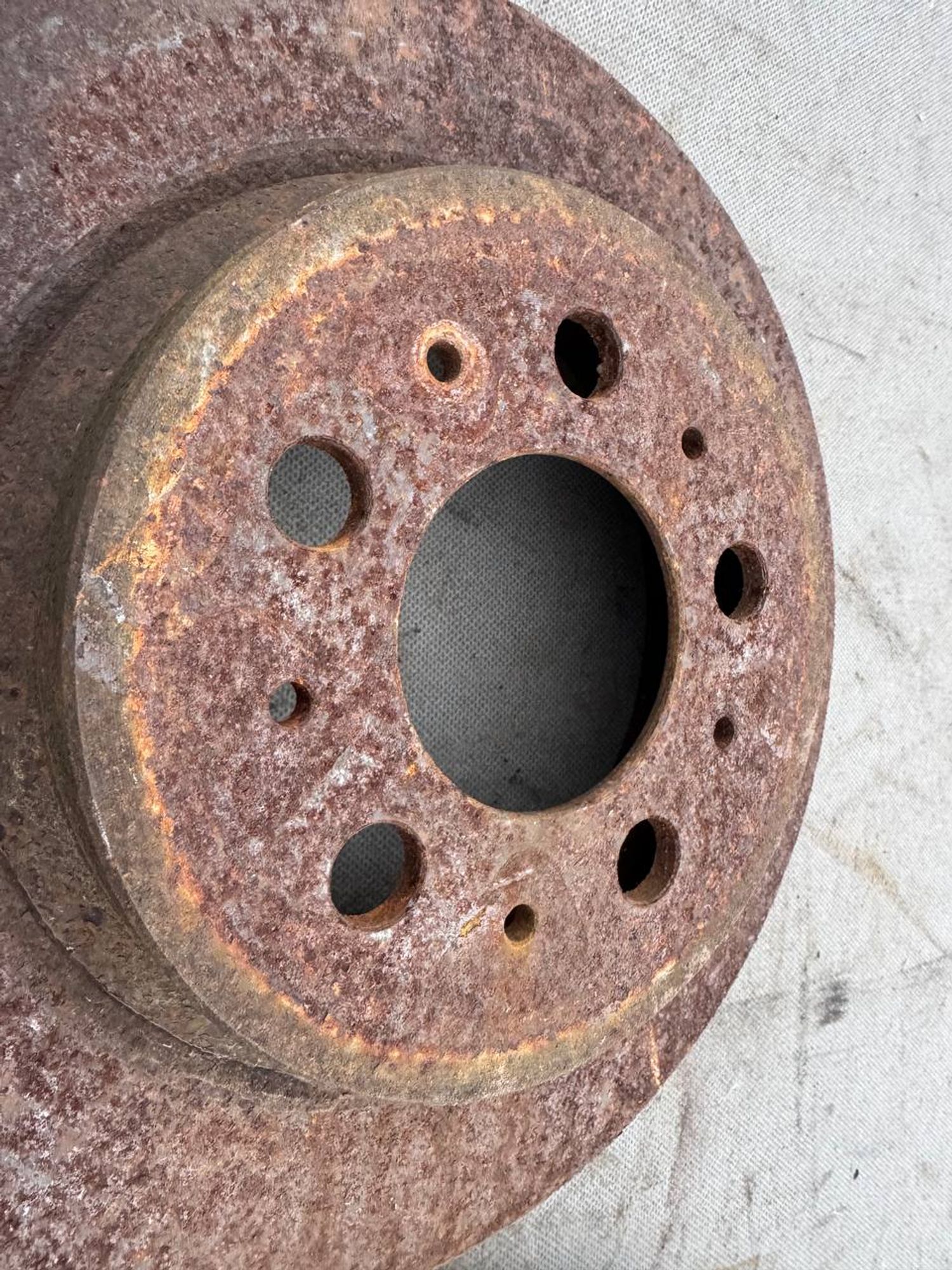 Тормозные диски задние Volvo S60, I Рестайлинг, 2000 рублей, Семиозерка