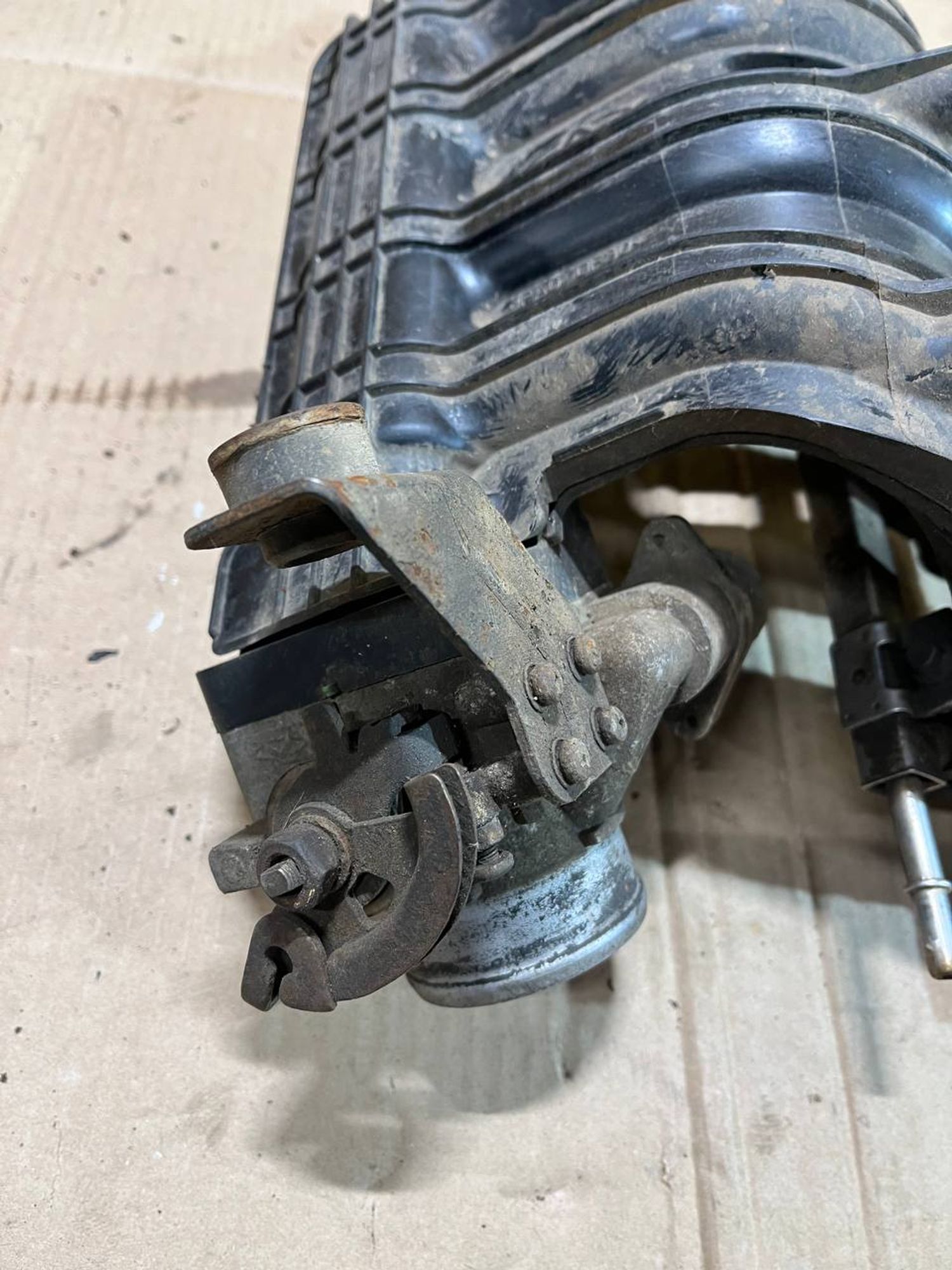 Коллектор впускной Chery Bonus (A13), 2000 рублей, Семиозерка