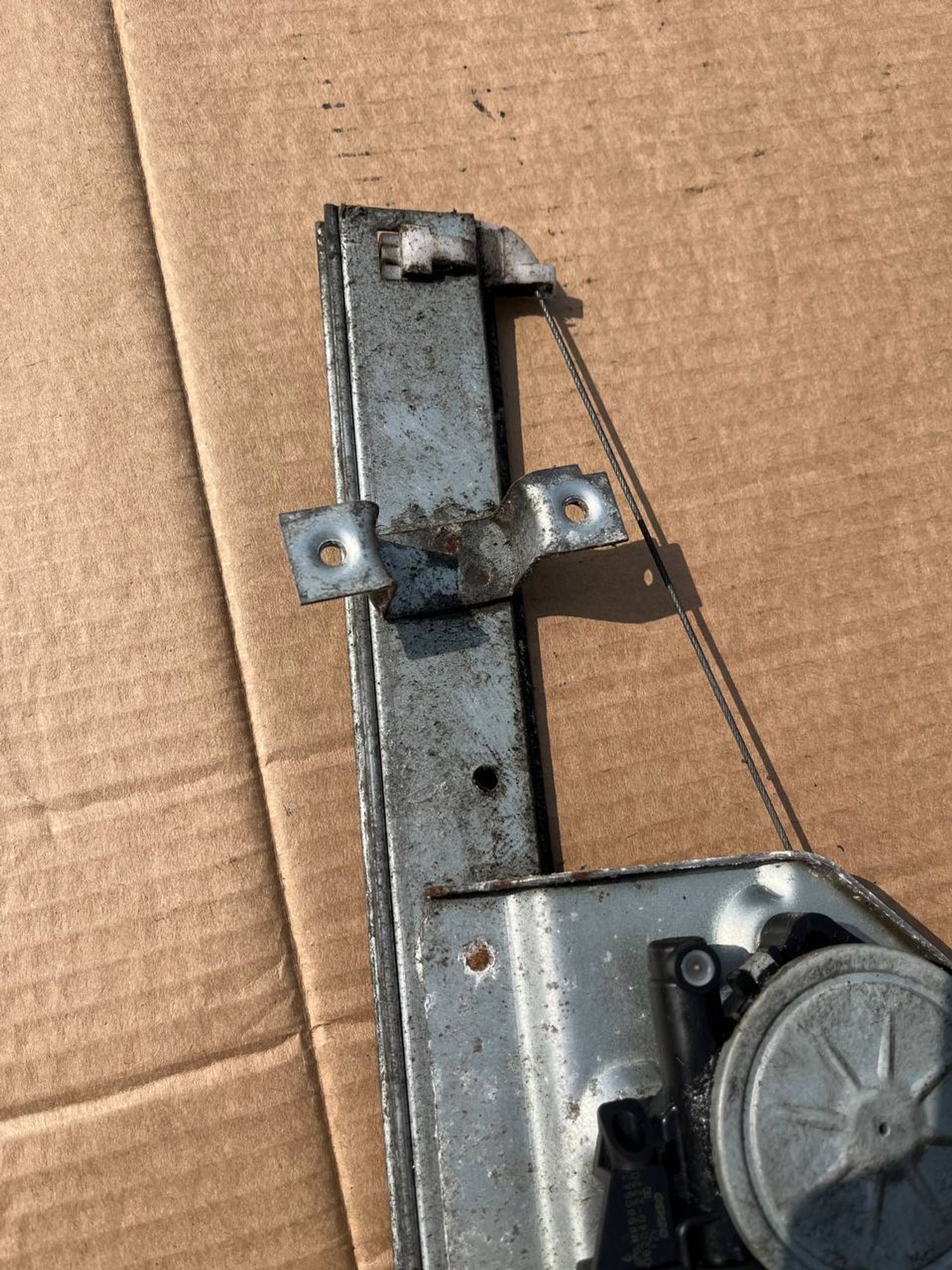 https://ycs.partsauto.market/partsauto-images/thmbs/userImages/268b2560e61c6abd63922b1757f69986/part/12bfaa54-8ea2-43e2-bdf4-ff695312f4d8_1779292119812.jpg