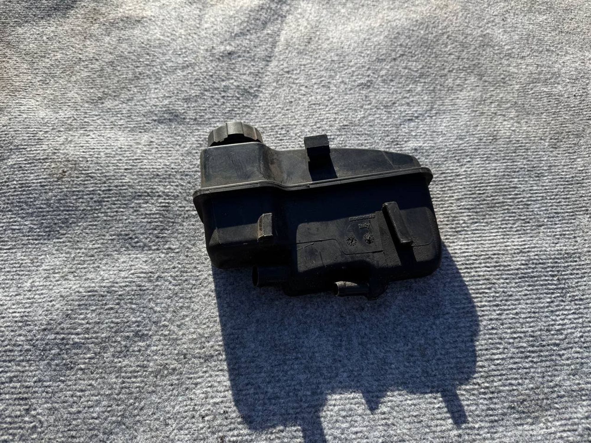 https://ycs.partsauto.market/partsauto-images/thmbs/userImages/268b2560e61c6abd63922b1757f69986/part/22072900-ba20-4b18-ba36-c4284ae8783f_1777275373052.jpg