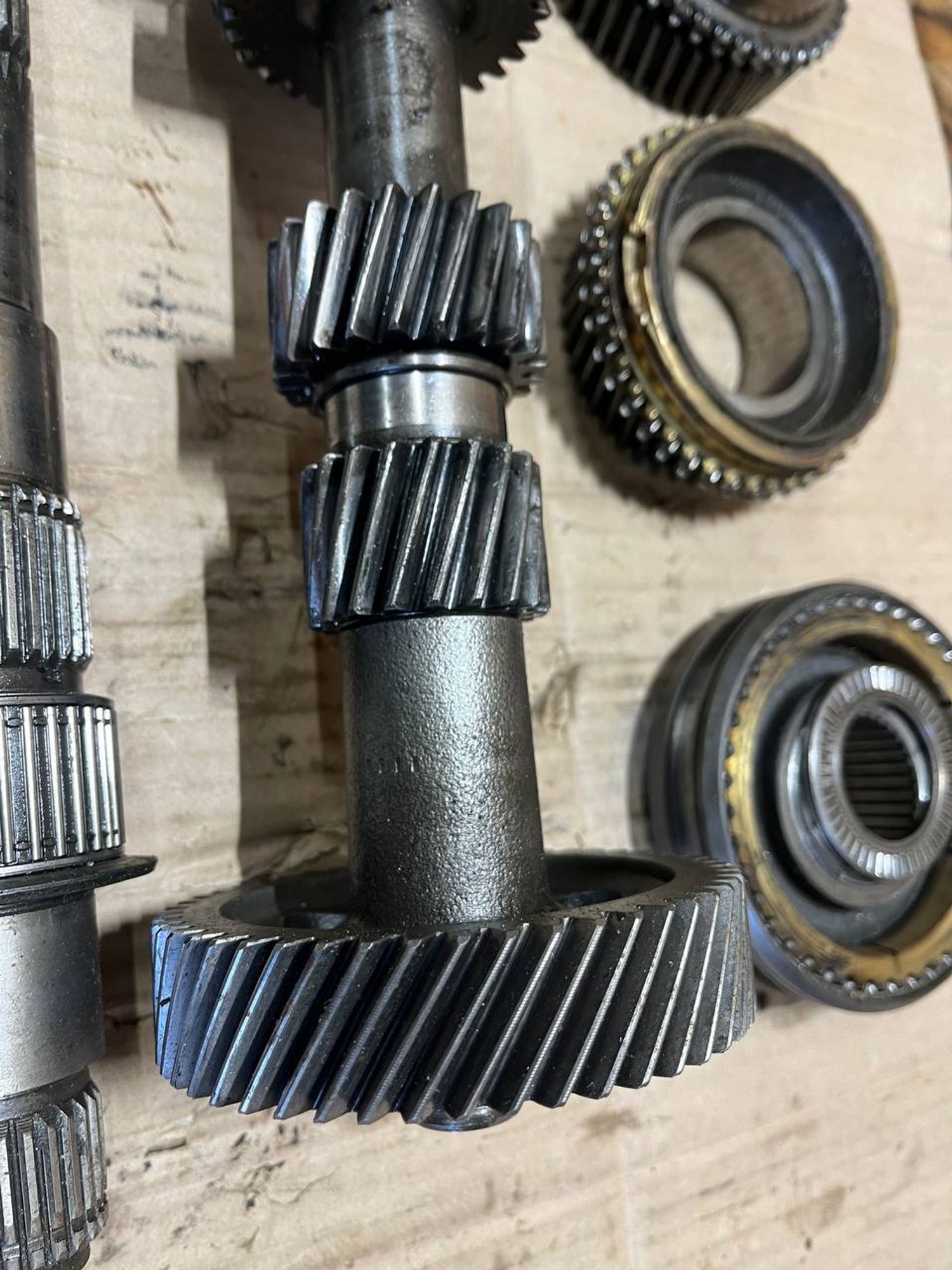 https://ycs.partsauto.market/partsauto-images/thmbs/userImages/268b2560e61c6abd63922b1757f69986/part/22ff6223-aceb-4d92-835c-65915917f2f8_1777904262253.jpg