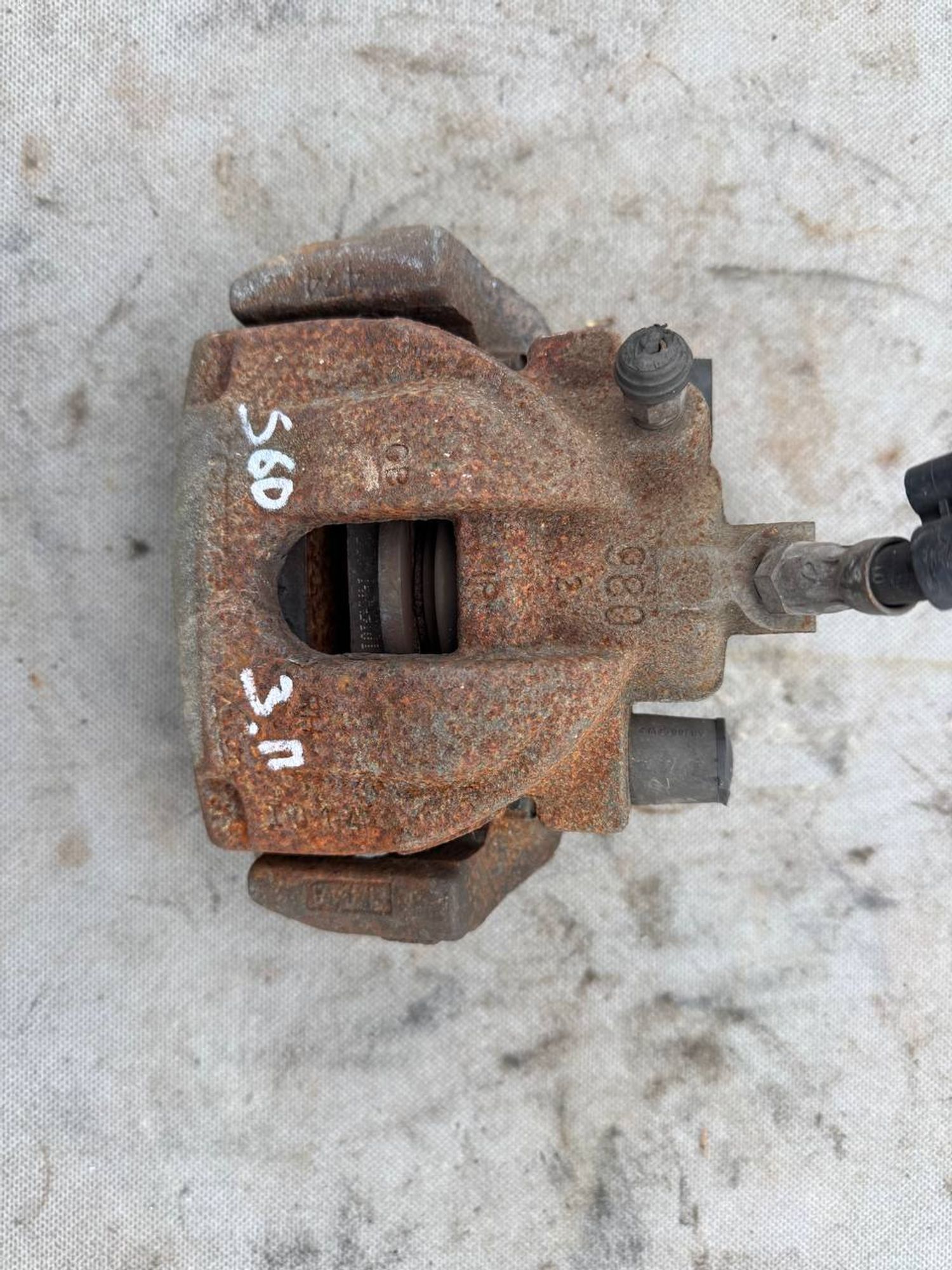 Суппорт тормозной задний правый Volvo S60, I Рестайлинг, 1500 рублей, Семиозерка