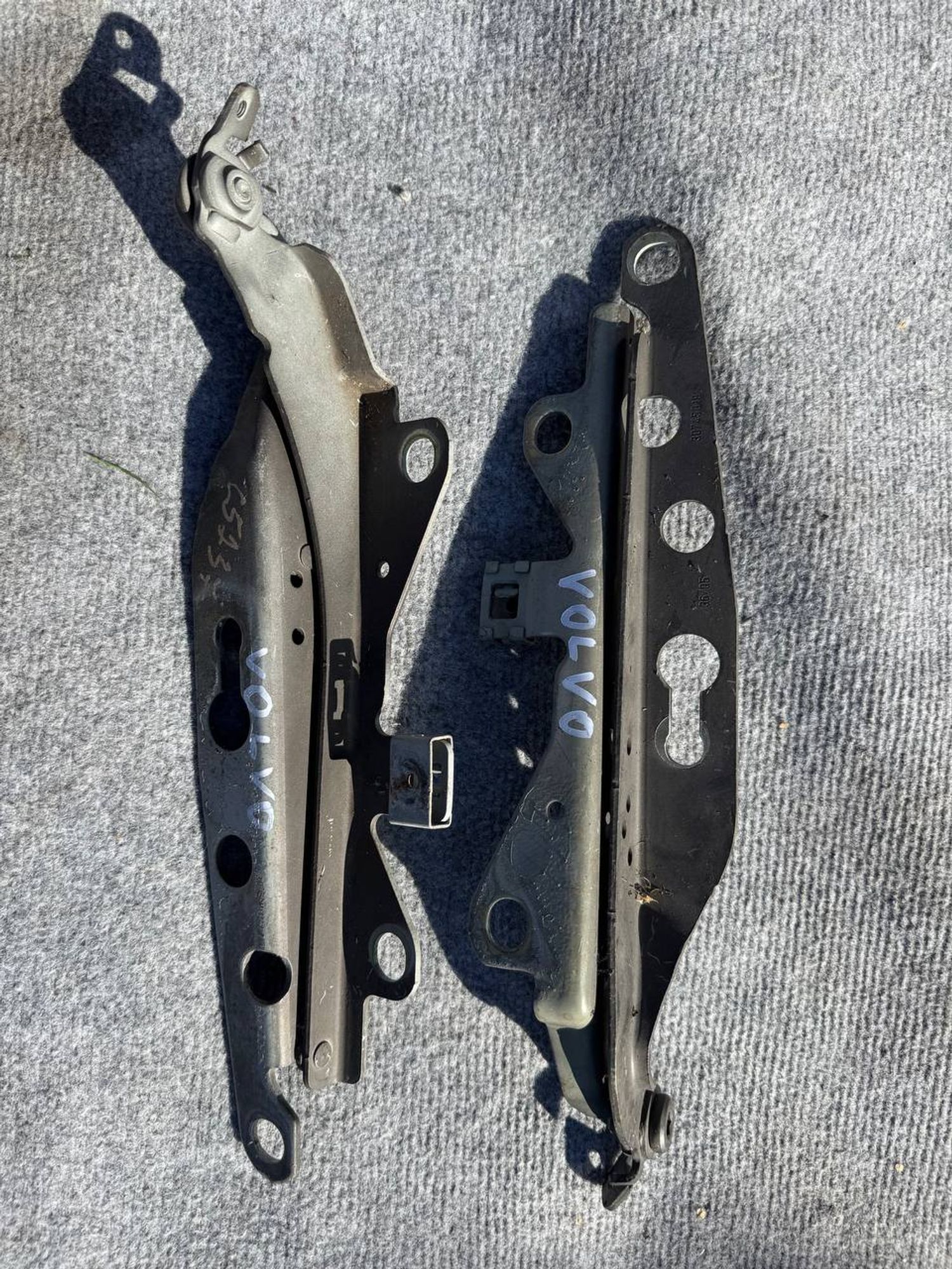 Петля крышки багажника Volvo S60, I Рестайлинг, 2000 рублей, Семиозерка