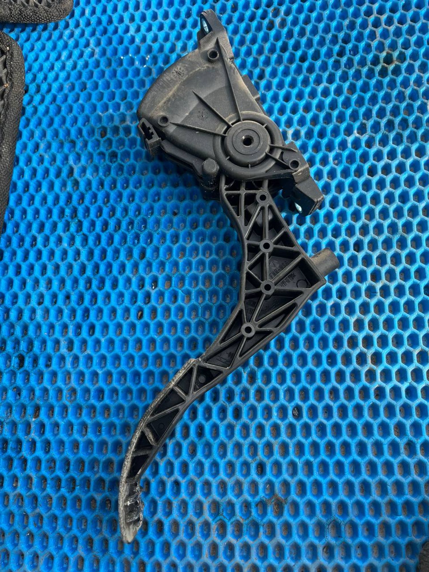 Педаль газа polo 5, 1000 рублей, Семиозерка