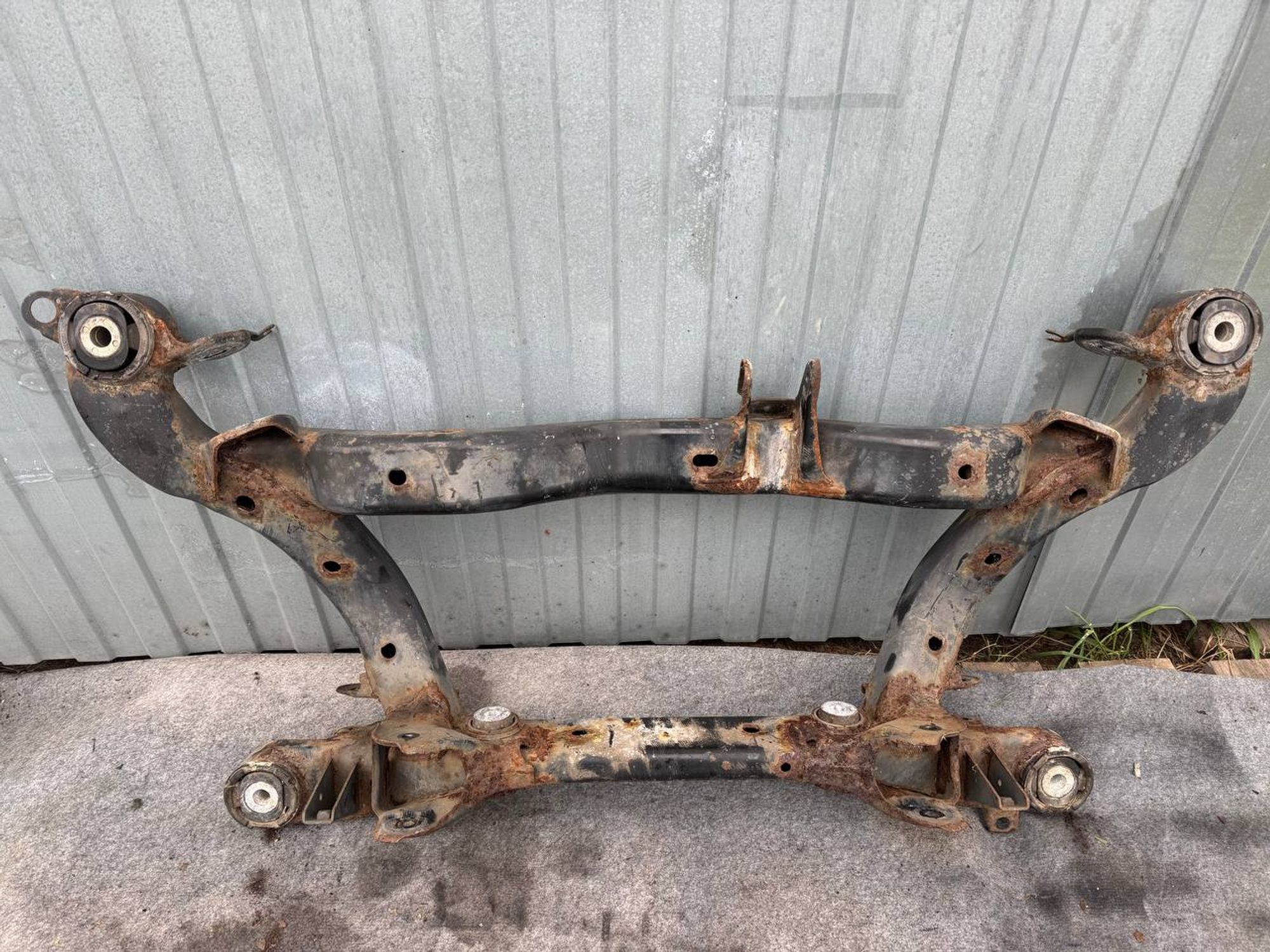 Подрамник задний Audi S4, II B6 (2002-2004), 2500 рублей, Семиозерка