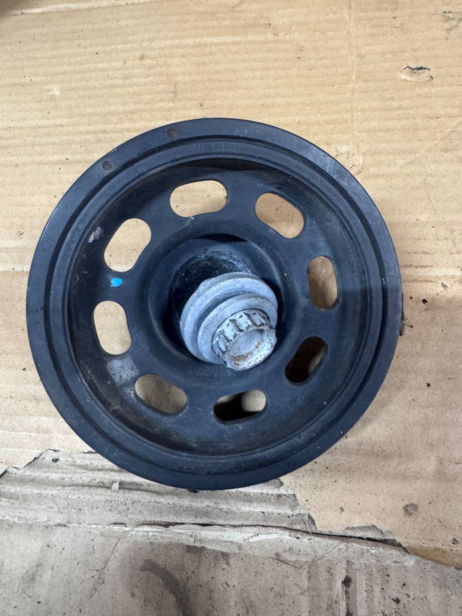 https://ycs.partsauto.market/partsauto-images/thmbs/userImages/268b2560e61c6abd63922b1757f69986/part/304fd495-8637-45aa-92b8-7b929e92cfa9_1786647136065.jpg