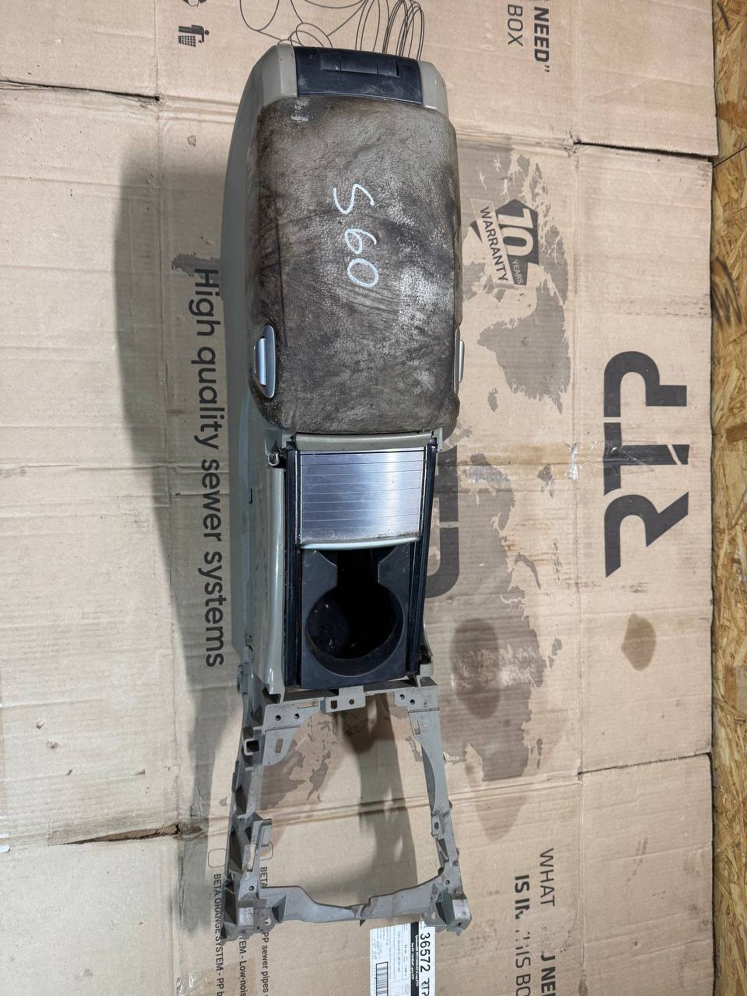 https://ycs.partsauto.market/partsauto-images/thmbs/userImages/268b2560e61c6abd63922b1757f69986/part/36a0e3c1-545c-438a-a0d9-be4a04726ba5_1776960201693.jpg