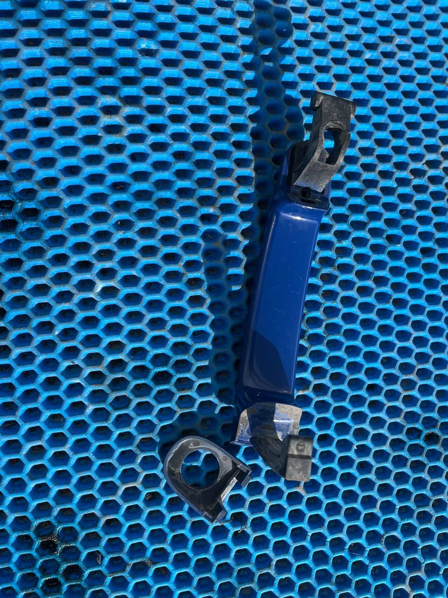 https://ycs.partsauto.market/partsauto-images/thmbs/userImages/268b2560e61c6abd63922b1757f69986/part/36ca5895-d38e-4c20-8d56-4bde042beddc_1778929590778.jpg
