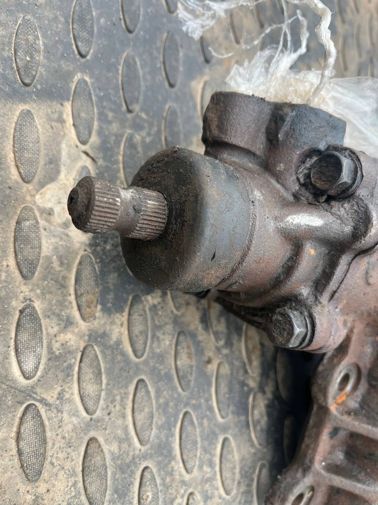 https://ycs.partsauto.market/partsauto-images/thmbs/userImages/268b2560e61c6abd63922b1757f69986/part/3ccfe7c9-8136-4edd-826f-46aa07052e13_1778929017373.jpg