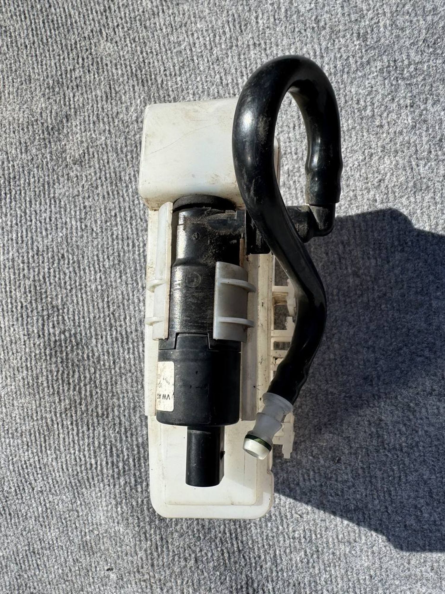 Бачок омывателя Volkswagen Passat, B6 (2005—2010), 1500 рублей, Семиозерка