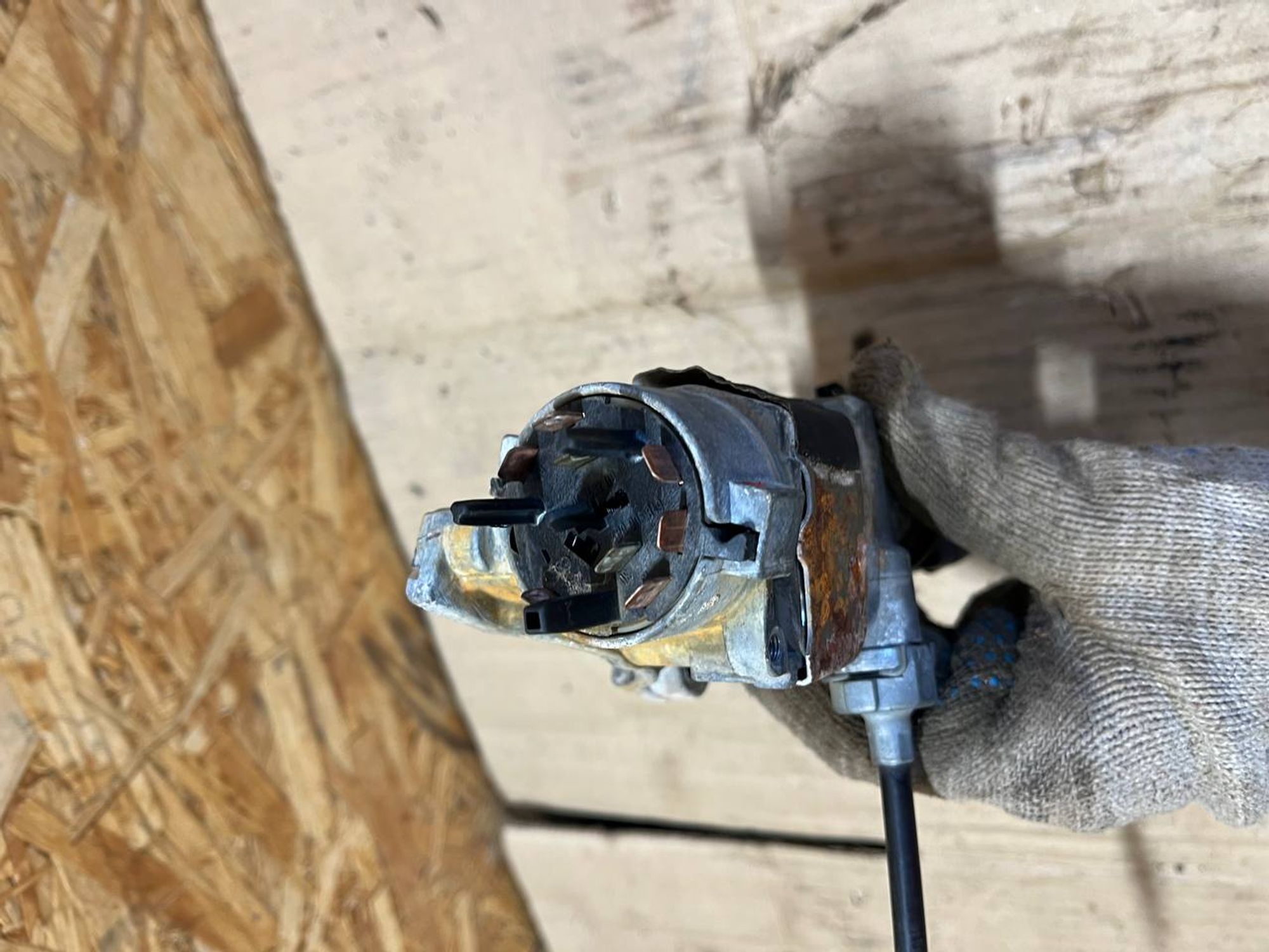 https://ycs.partsauto.market/partsauto-images/thmbs/userImages/268b2560e61c6abd63922b1757f69986/part/54aab746-ffc8-4594-82bb-1b7cd2c76ed1_1786686725514.jpg