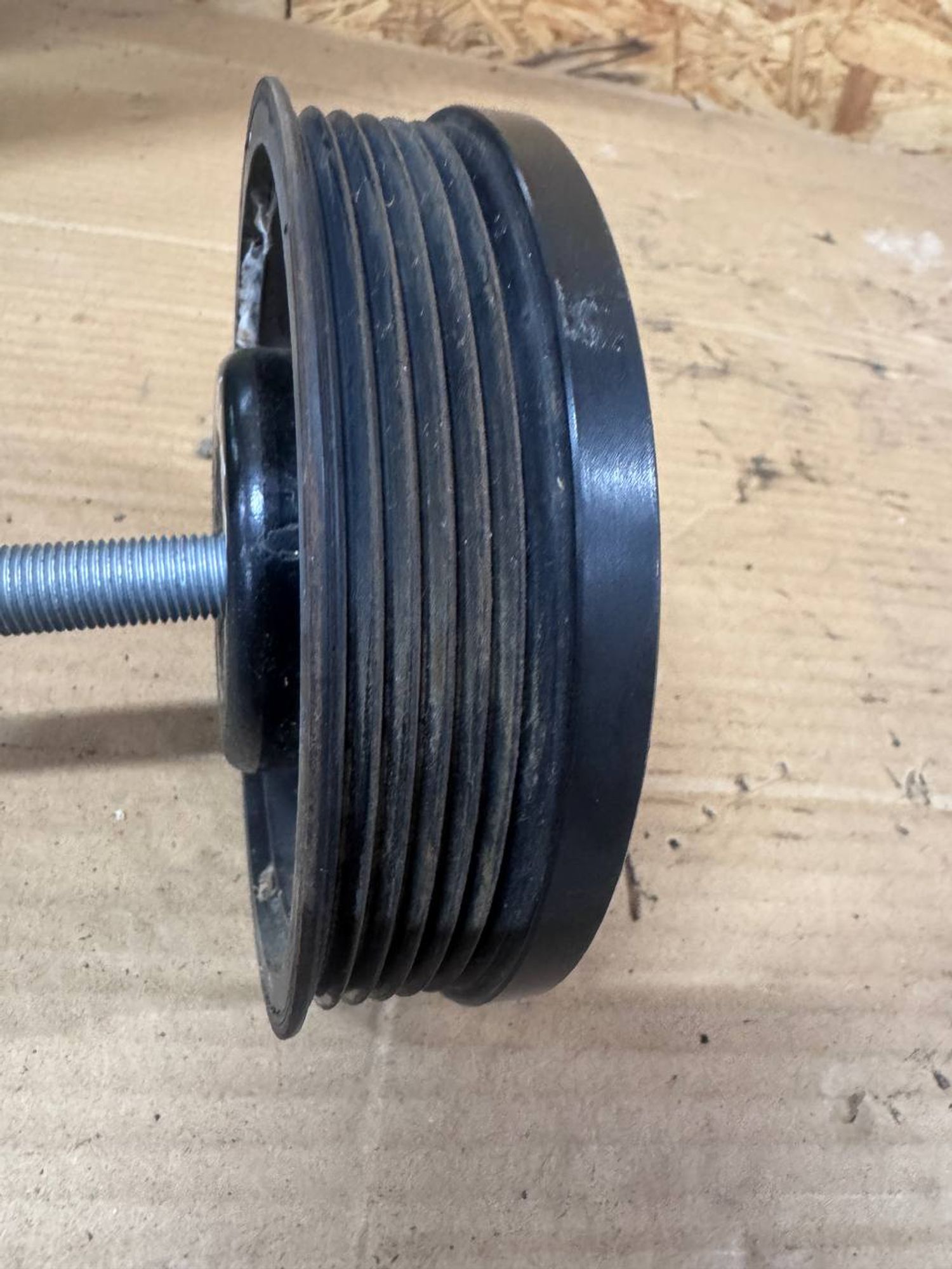 https://ycs.partsauto.market/partsauto-images/thmbs/userImages/268b2560e61c6abd63922b1757f69986/part/580781be-a687-444f-9c11-22d76afa7783_1786647136041.jpg