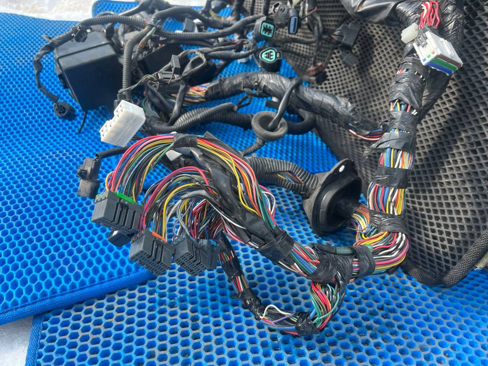 Проводка подкапотная Mitsubishi Pajero, III рестайлинг (2002—2006), 8000 рублей, Семиозерка